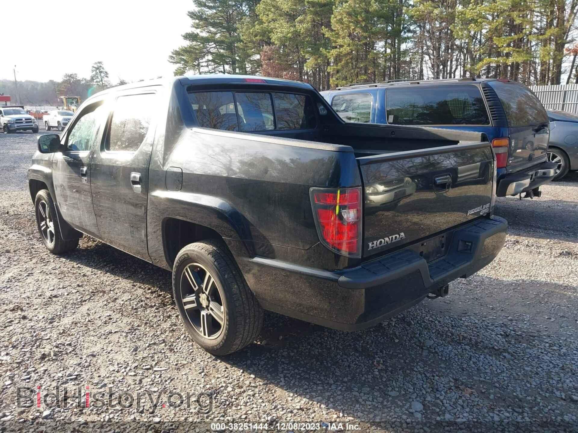 2013 HONDA RIDGELINE - VIN: 5FPYK1F71DB011899 - Фото 3