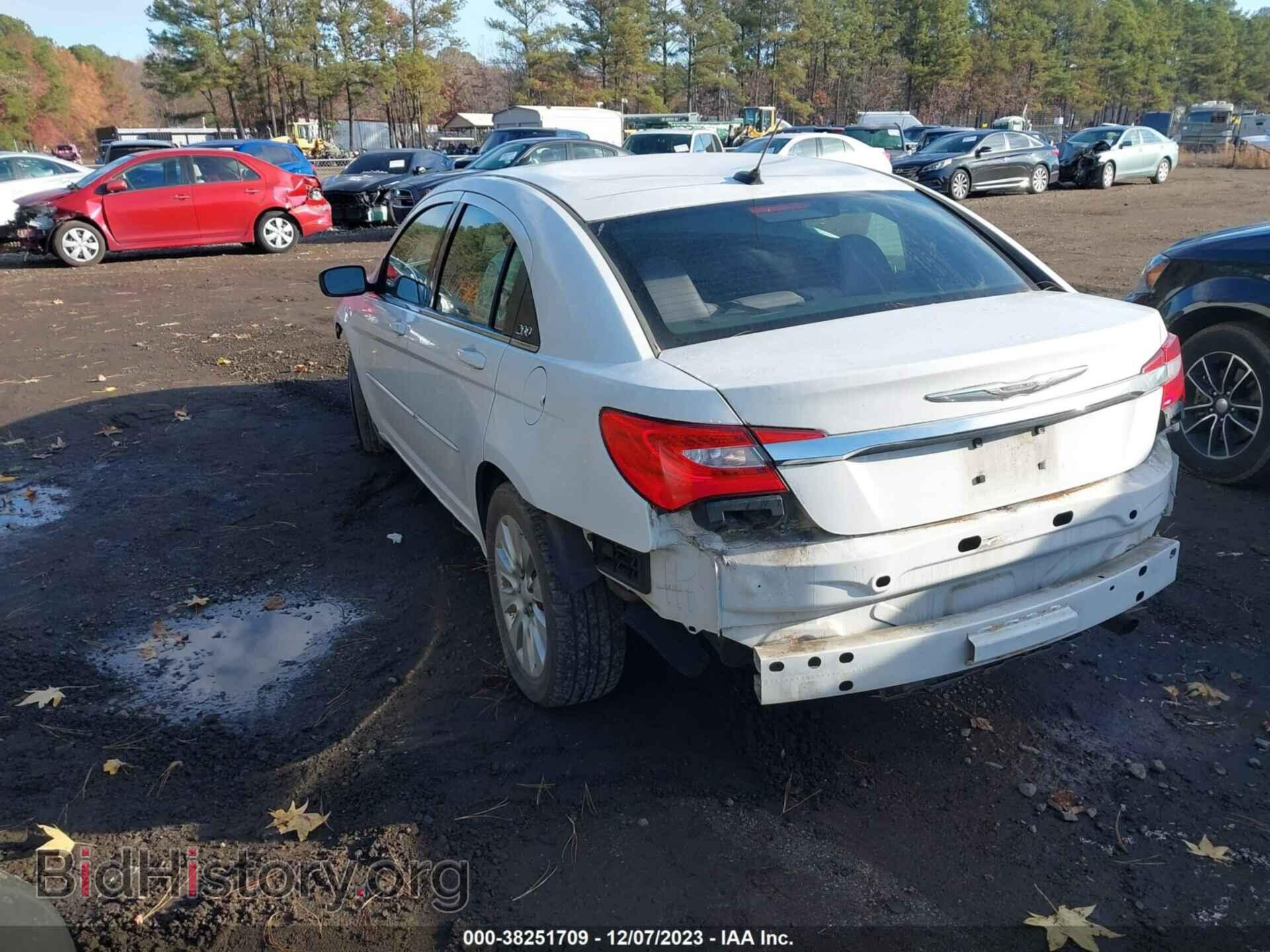2012 CHRYSLER 200 - VIN: 1C3CCBAB9CN317660 - Фото 3