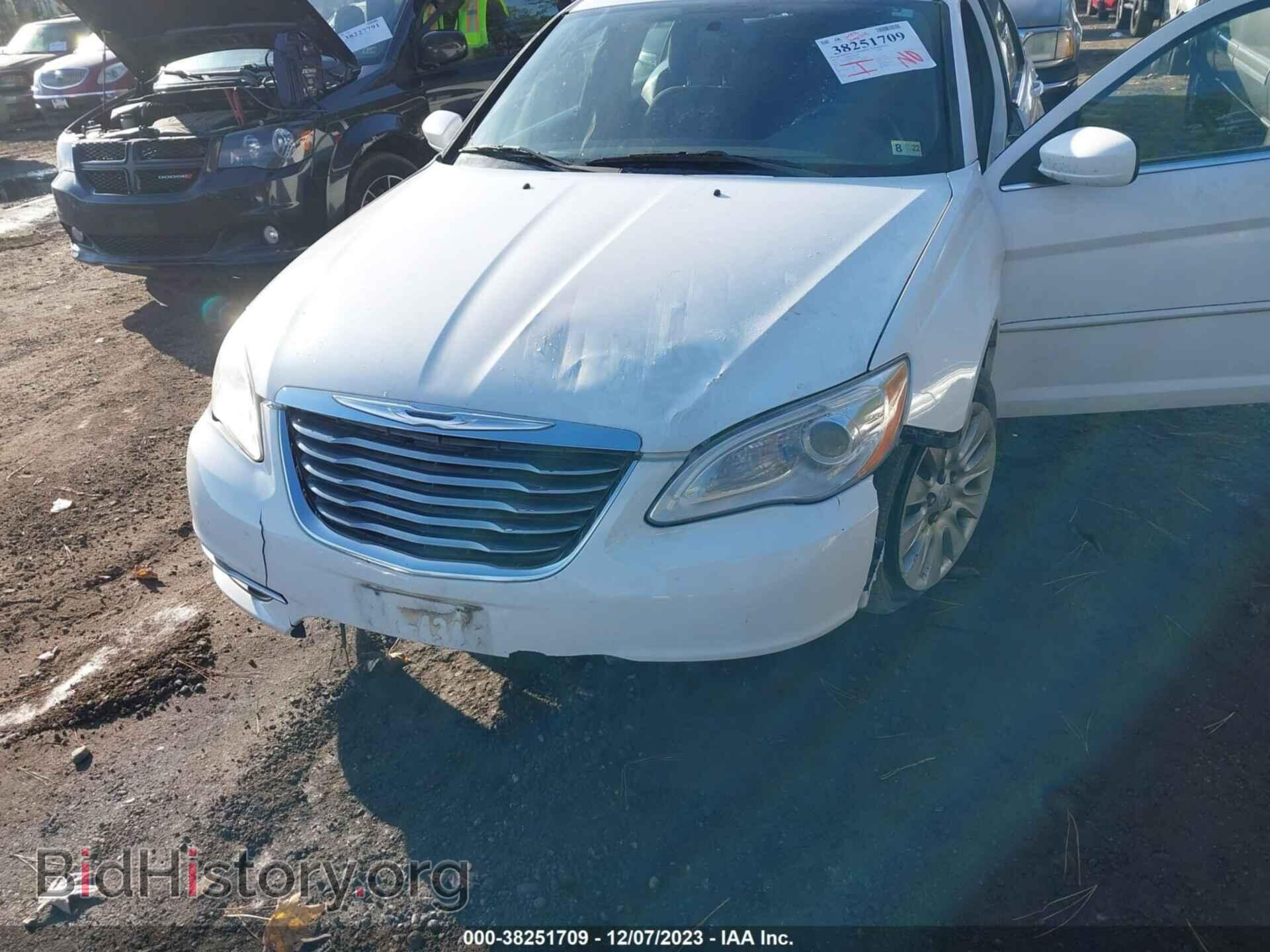 2012 CHRYSLER 200 - VIN: 1C3CCBAB9CN317660 - Фото 6