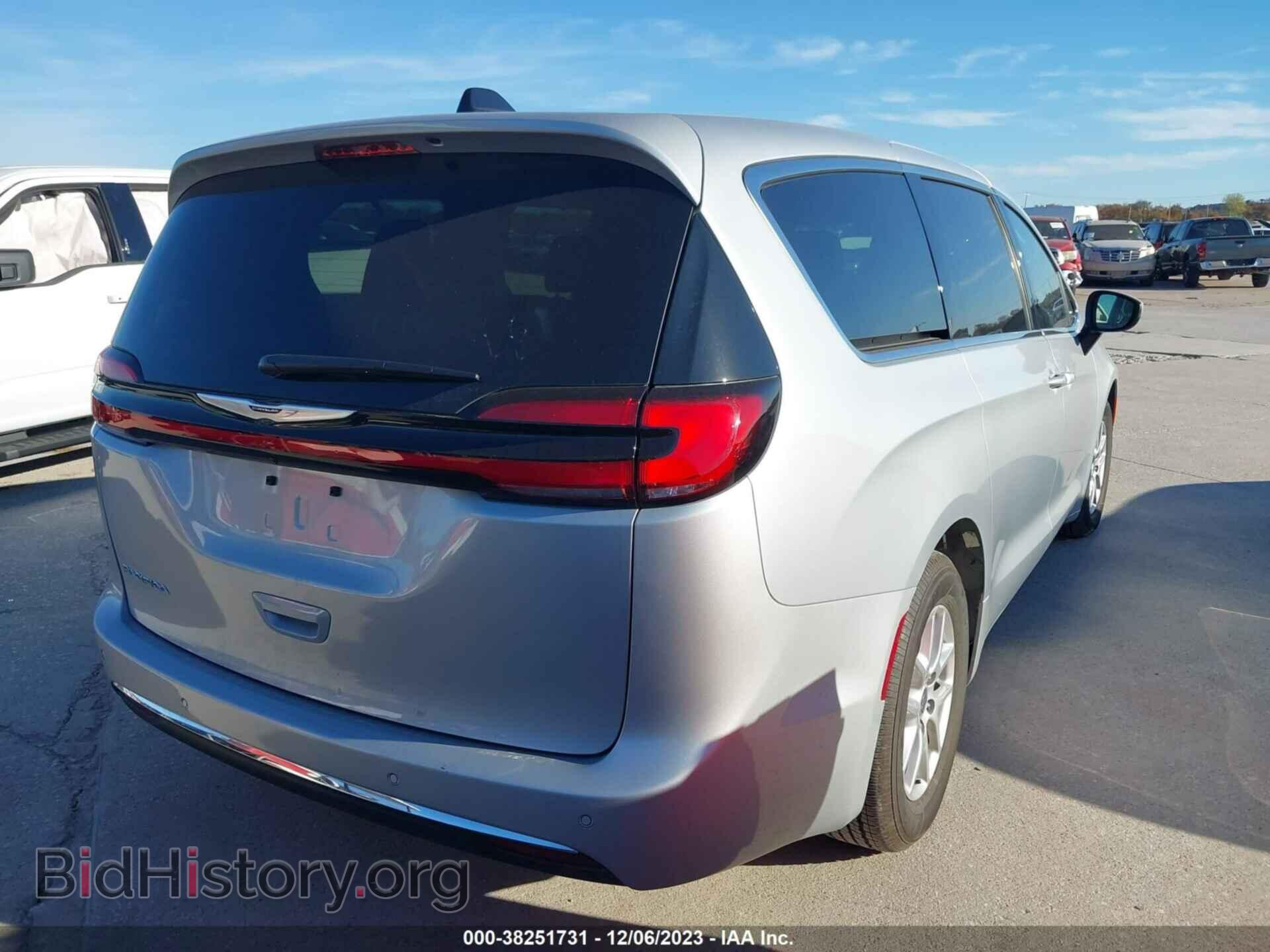 2023 CHRYSLER PACIFICA - VIN: 2C4RC1BG9PR594232 - Фото 4