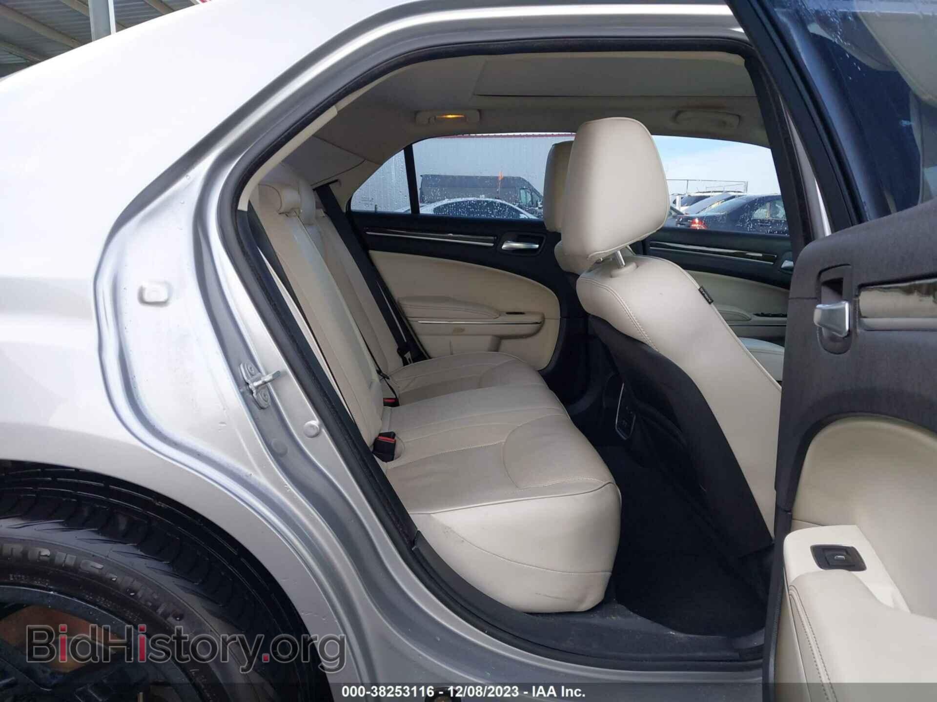 2015 CHRYSLER 300C - VIN: 2C3CCAEG4FH894254 - Photo 8