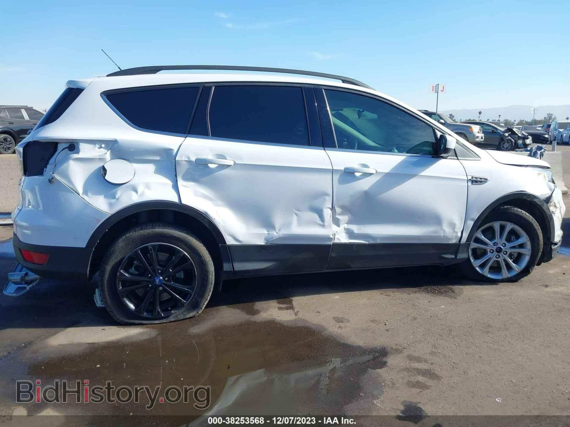 2018 FORD ESCAPE - VIN: 1FMCU0GD0JUD05448 - Фото 6
