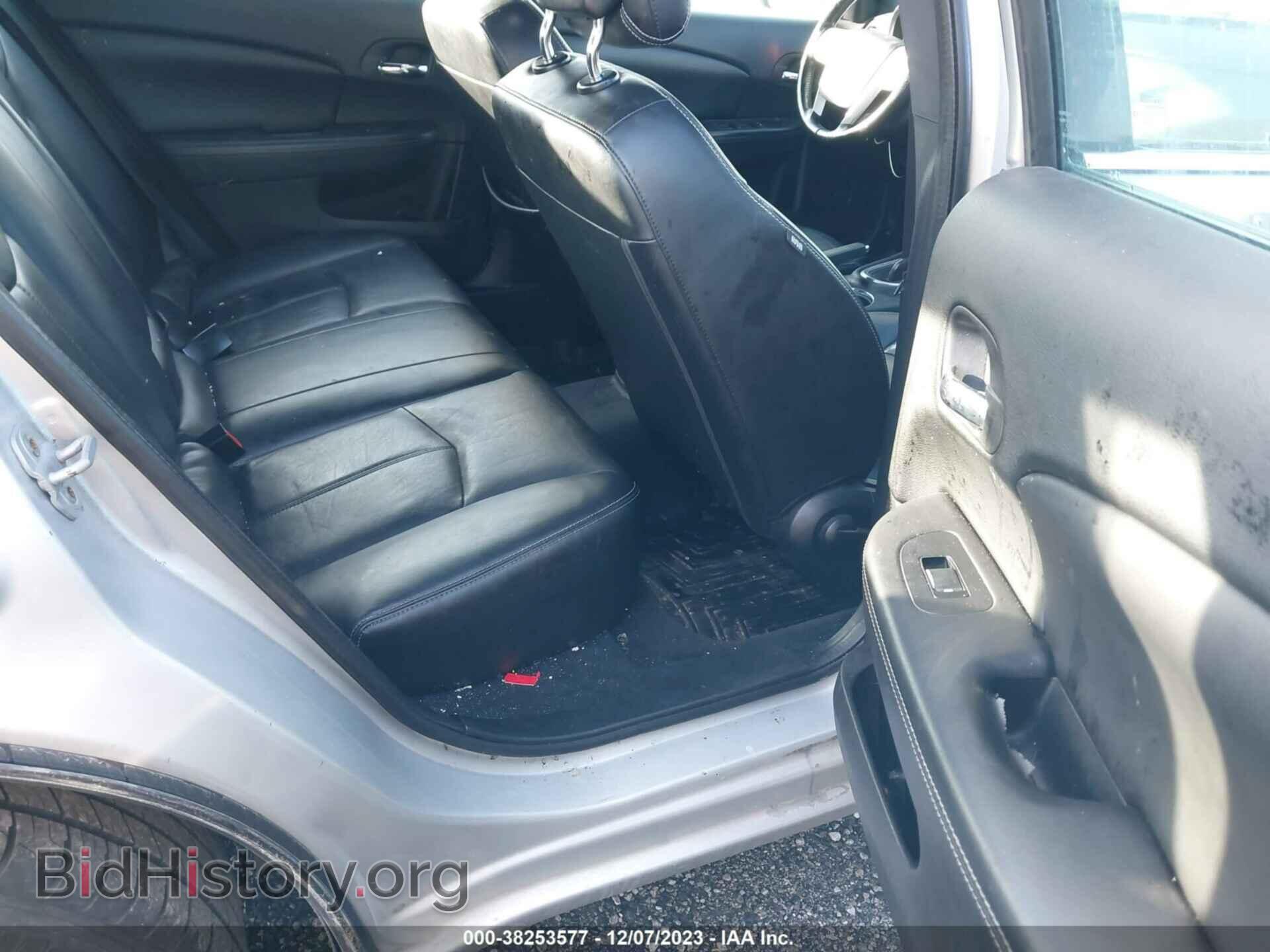 2011 CHRYSLER 200 - VIN: 1C3BC2FB7BN606975 - Фото 8