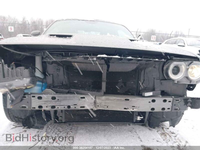 2023 Dodge CHALLENGER (VIN 2C3CDZAG8PH570601) — фото 6 из 17