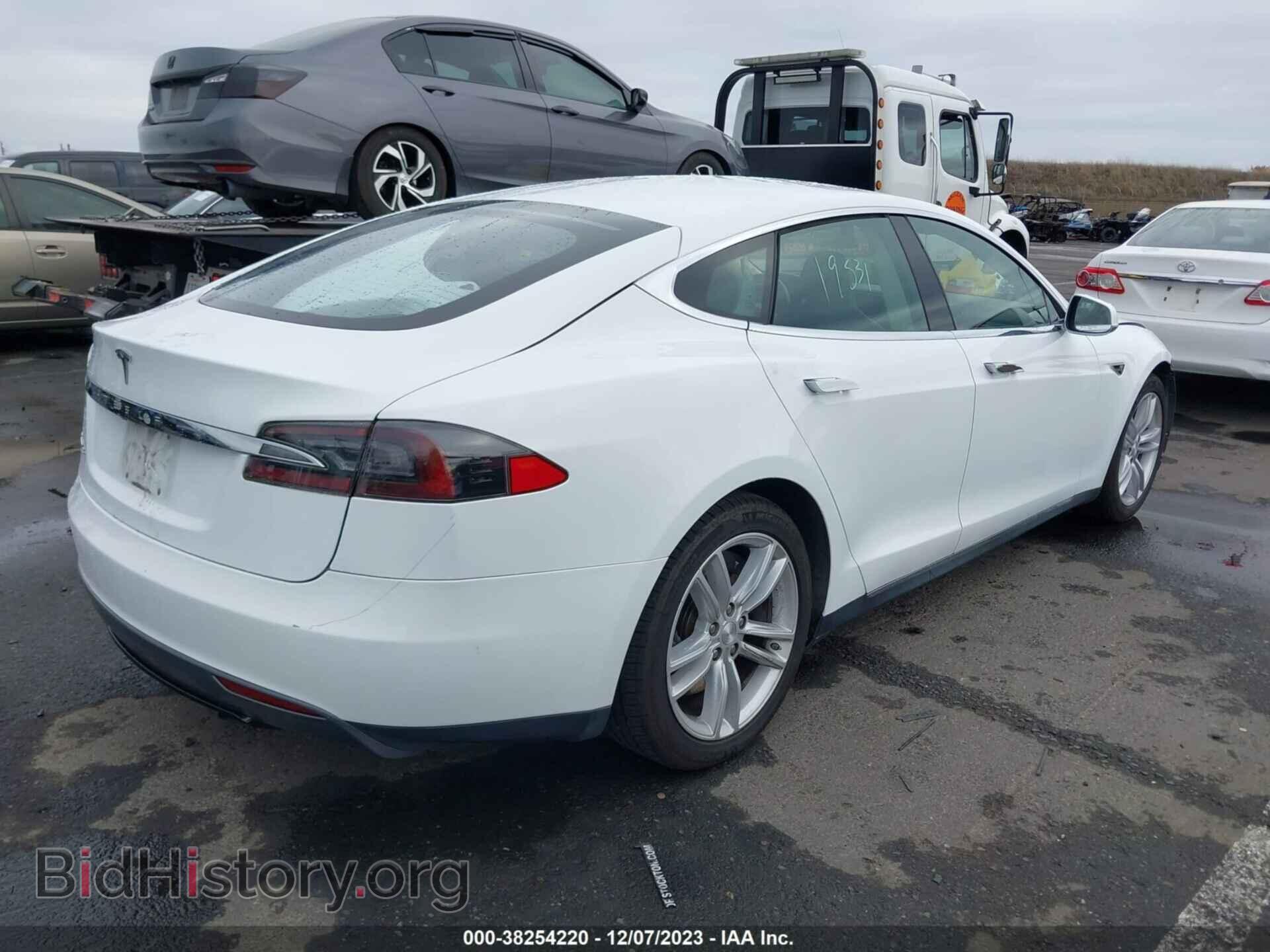 2013 TESLA MODEL S - VIN: 5YJSA1AC8DFP11196 - Photo 4