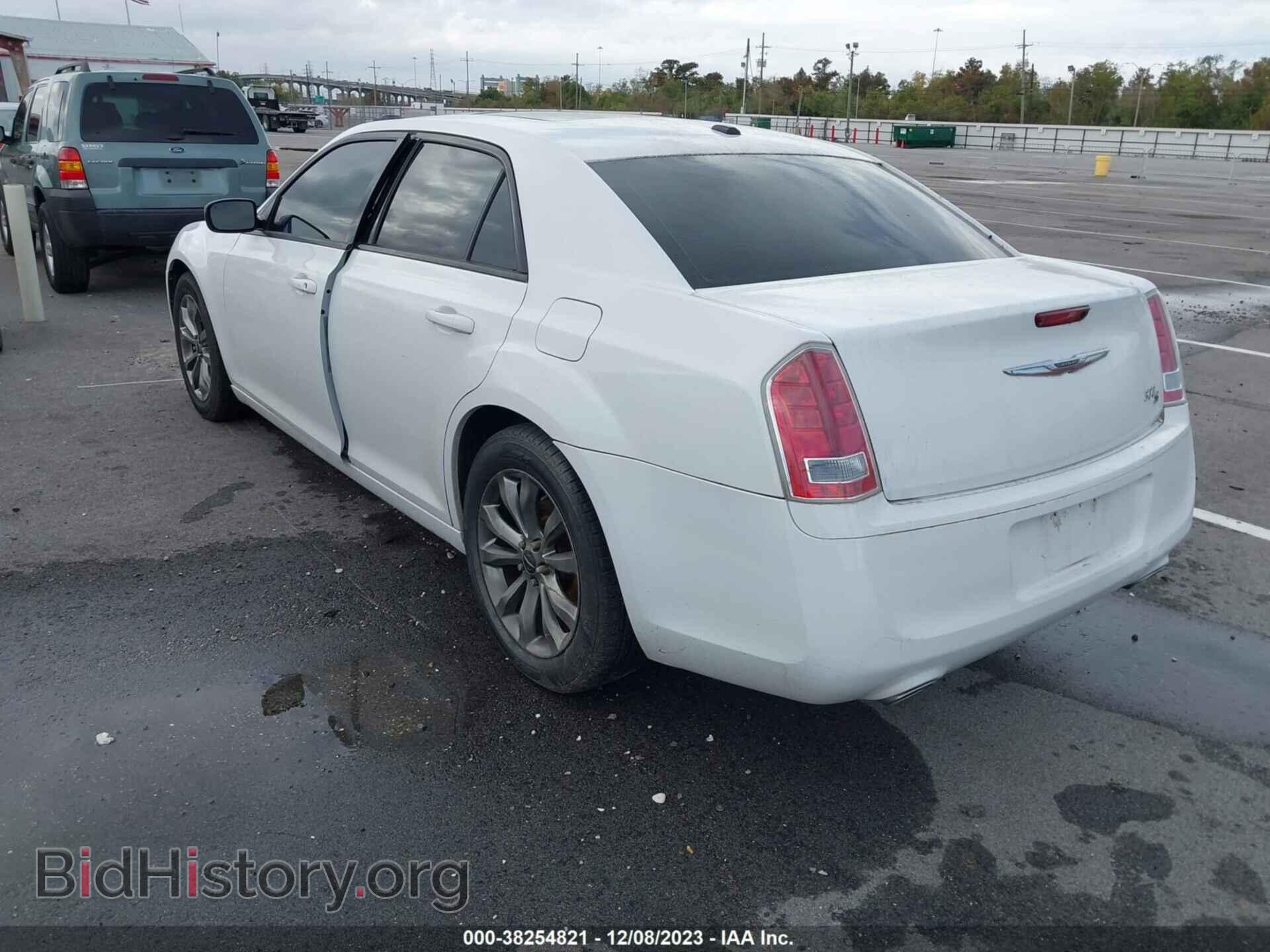 2014 CHRYSLER 300 - VIN: 2C3CCAGG9EH383408 - Фото 3