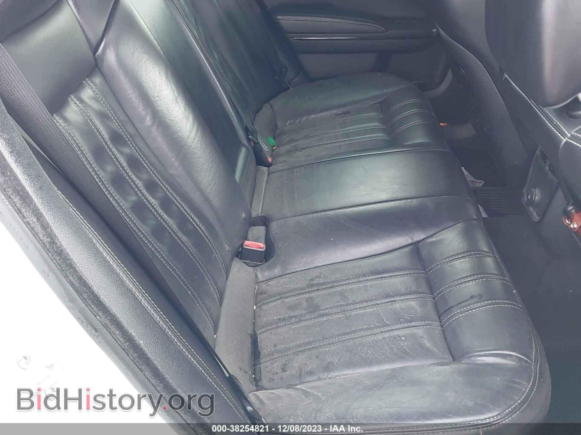 2014 CHRYSLER 300 - VIN: 2C3CCAGG9EH383408 - Фото 8