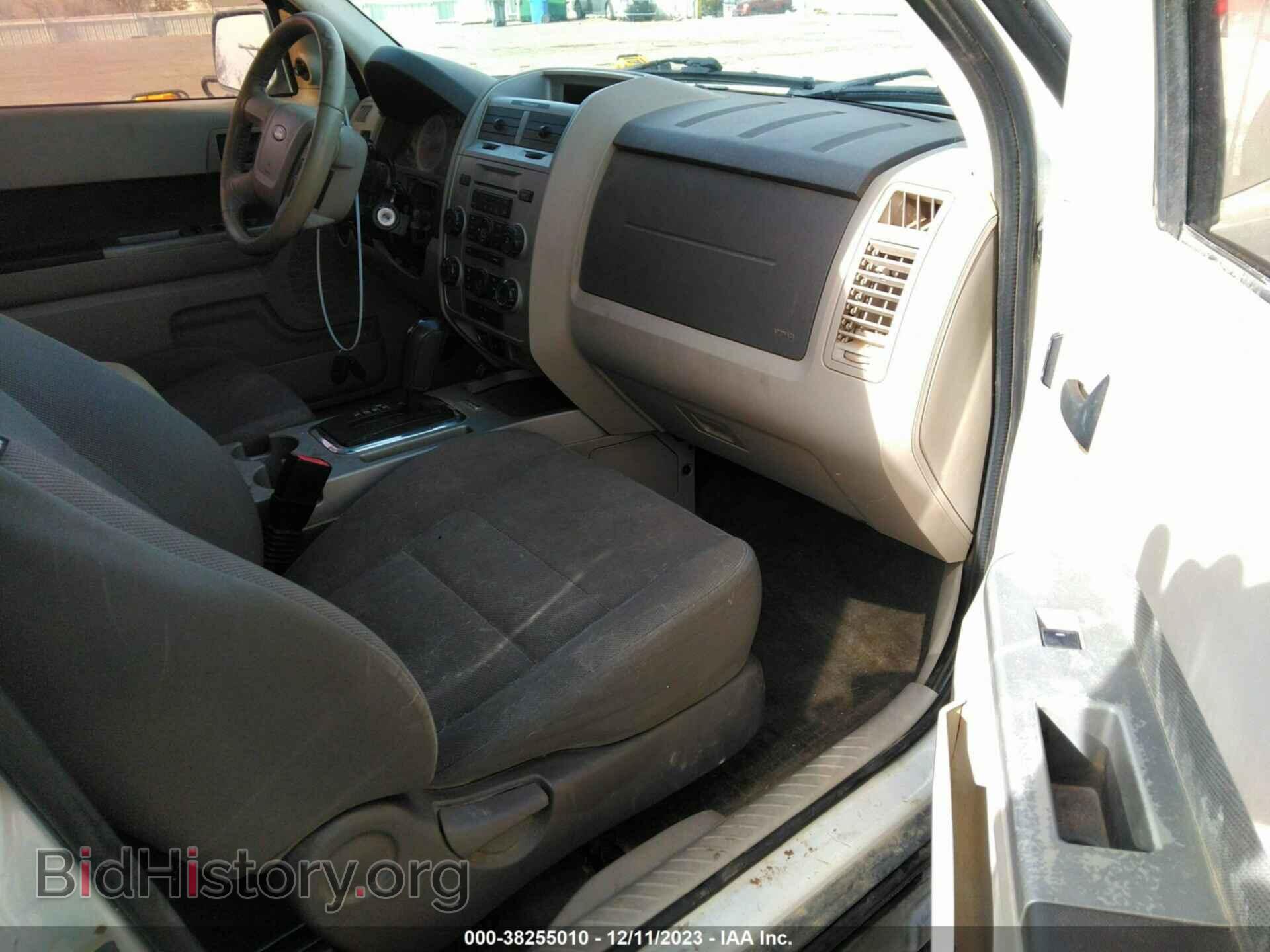 2009 FORD ESCAPE - VIN: 1FMCU93G09KA38405 - Фото 5