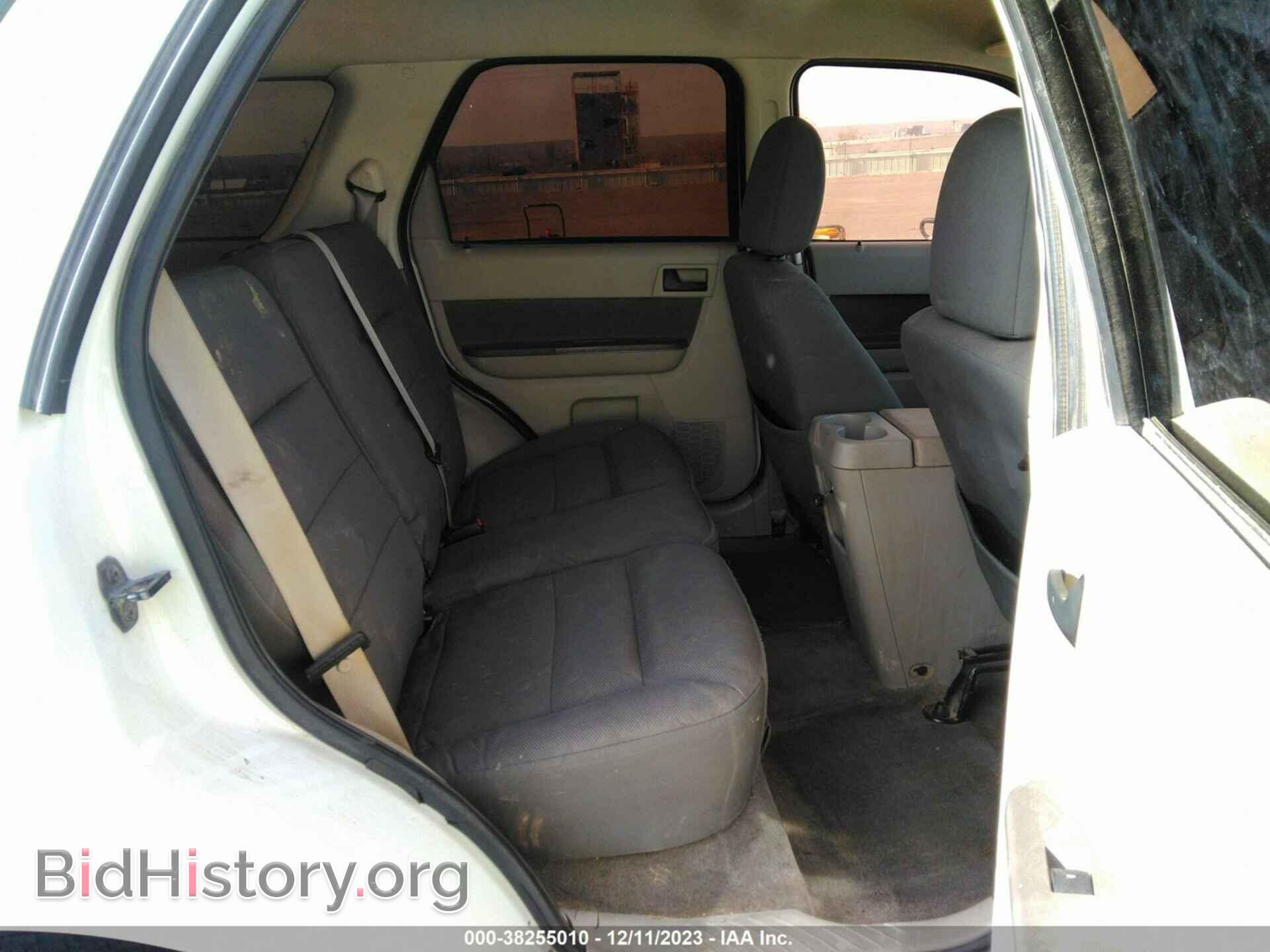 2009 FORD ESCAPE - VIN: 1FMCU93G09KA38405 - Фото 8