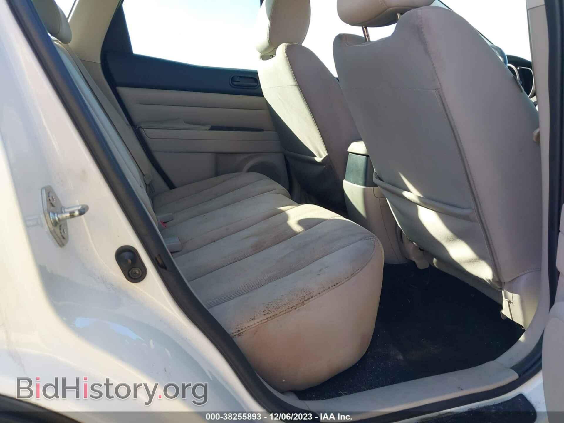 2011 MAZDA CX-7 - VIN: JM3ER2B55B0360813 - Фото 8