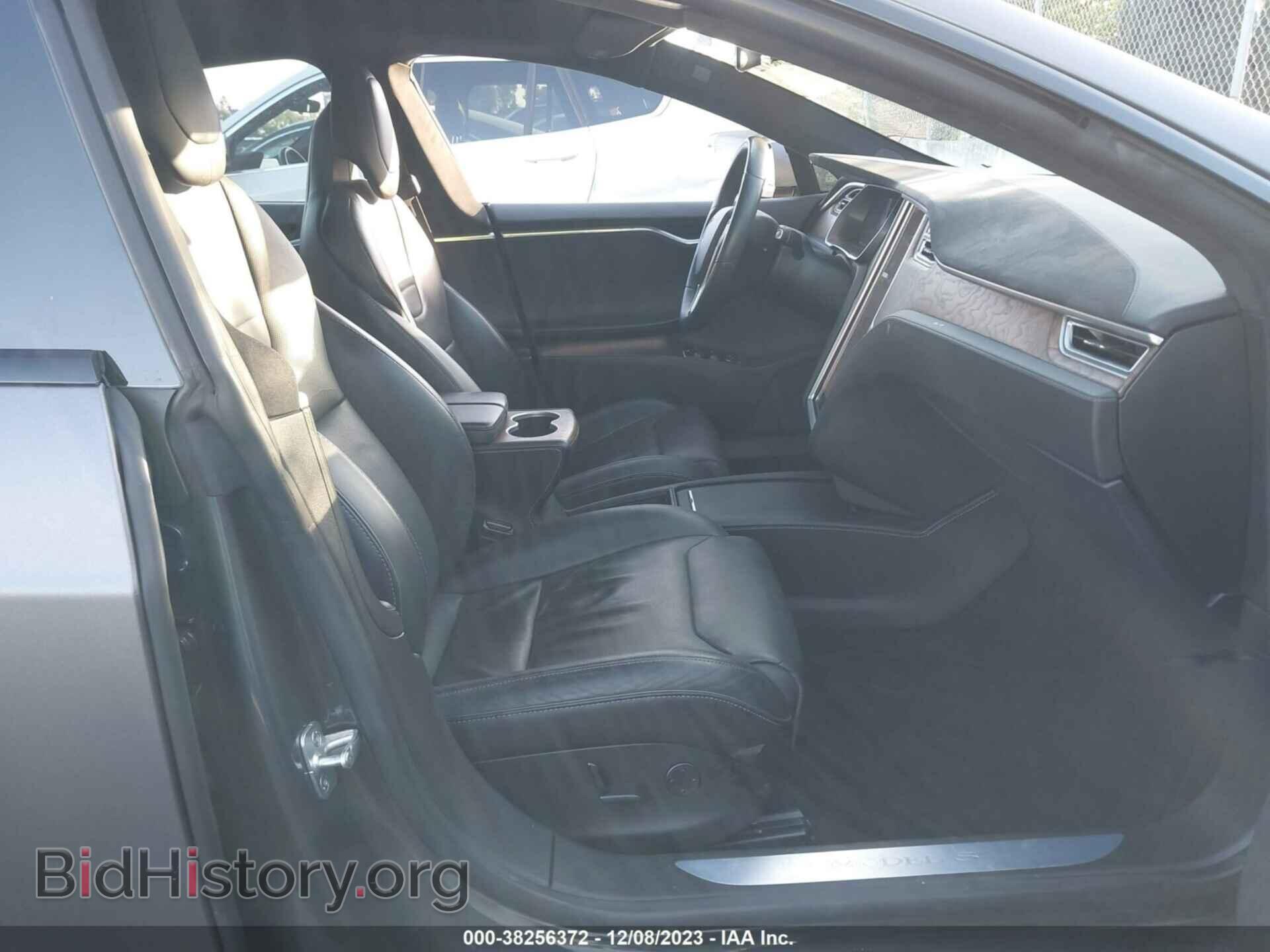 2016 TESLA MODEL S - VIN: 5YJSA1E40GF172502 - Фото 5