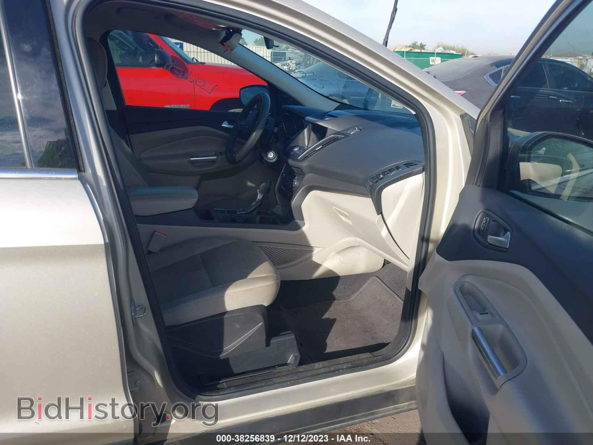2017 FORD ESCAPE - VIN: 1FMCU0GD0HUC48906 - Photo 5