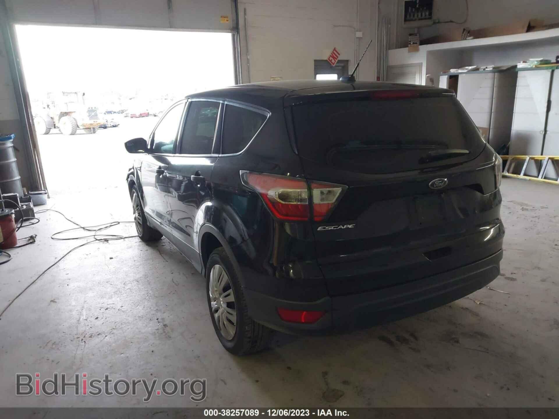 2017 FORD ESCAPE - VIN: 1FMCU0F76HUA99607 - Фото 3