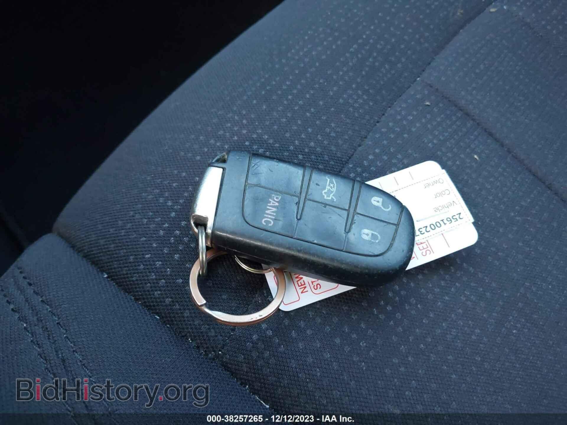 2015 CHRYSLER 200 - VIN: 1C3CCCFBXFN511567 - Фото 11