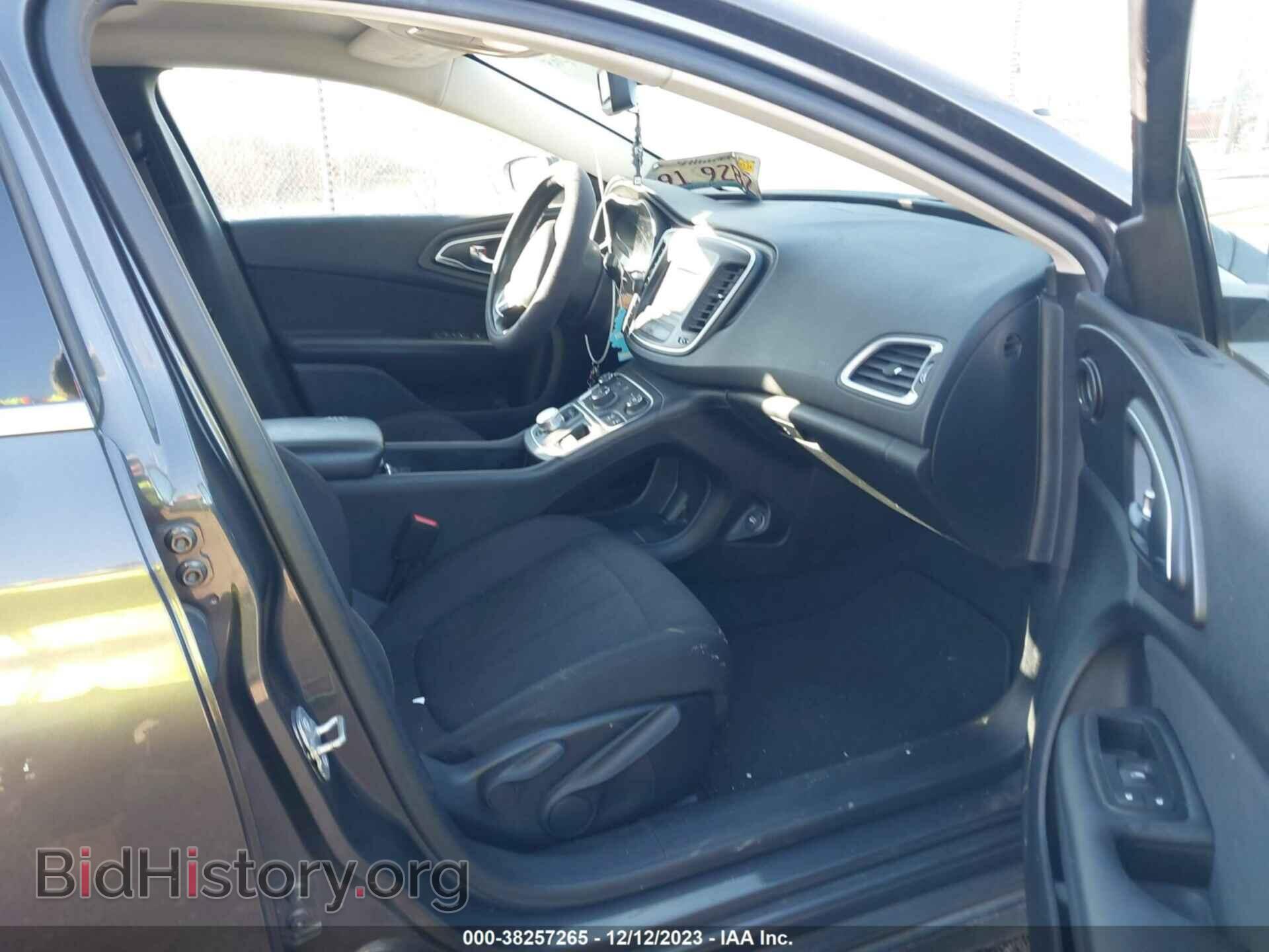 2015 CHRYSLER 200 - VIN: 1C3CCCFBXFN511567 - Фото 5