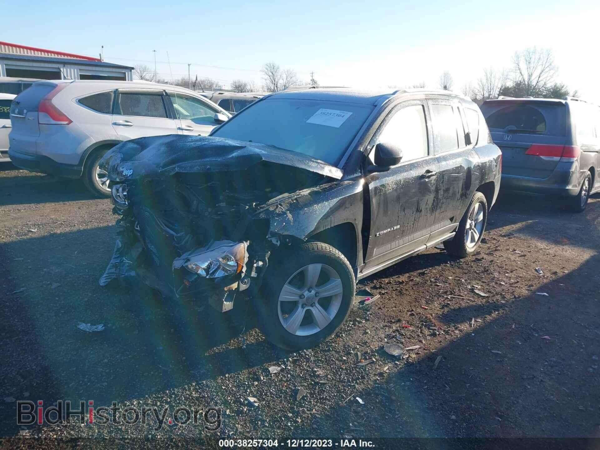 2015 JEEP COMPASS - VIN: 1C4NJDEB2FD370680 - Photo 2