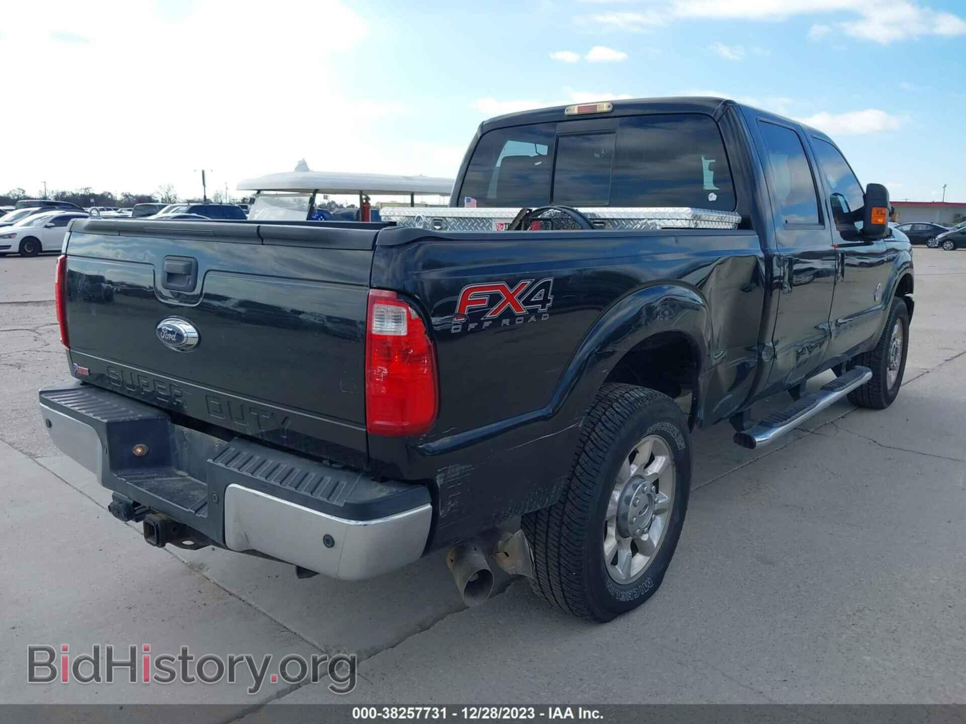 2015 FORD F-250 - VIN: 1FT7W2BT2FED52394 - Фото 4