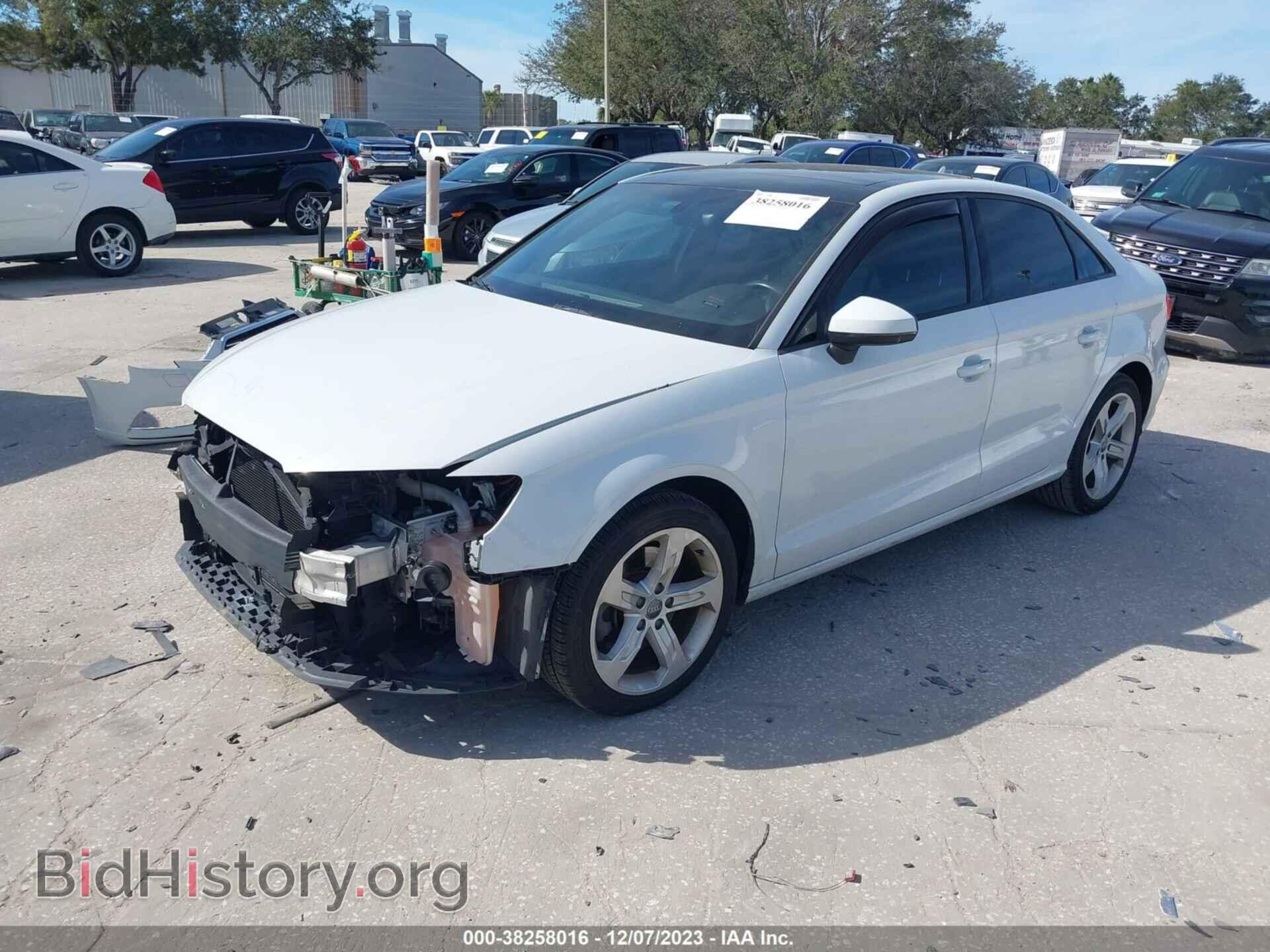 2017 AUDI A3 - VIN: WAUB8GFFXH1055659 - Фото 2