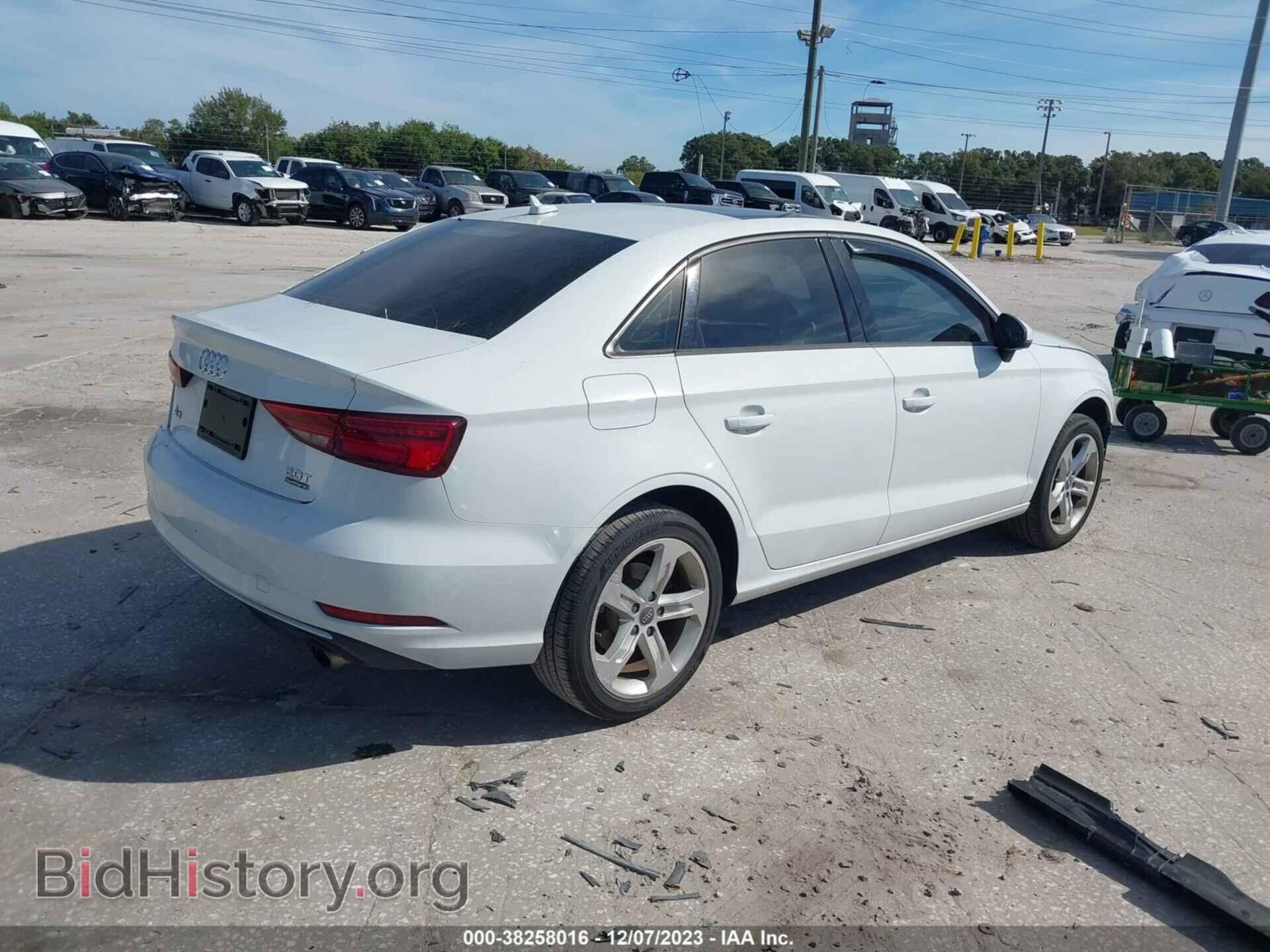 2017 AUDI A3 - VIN: WAUB8GFFXH1055659 - Фото 4
