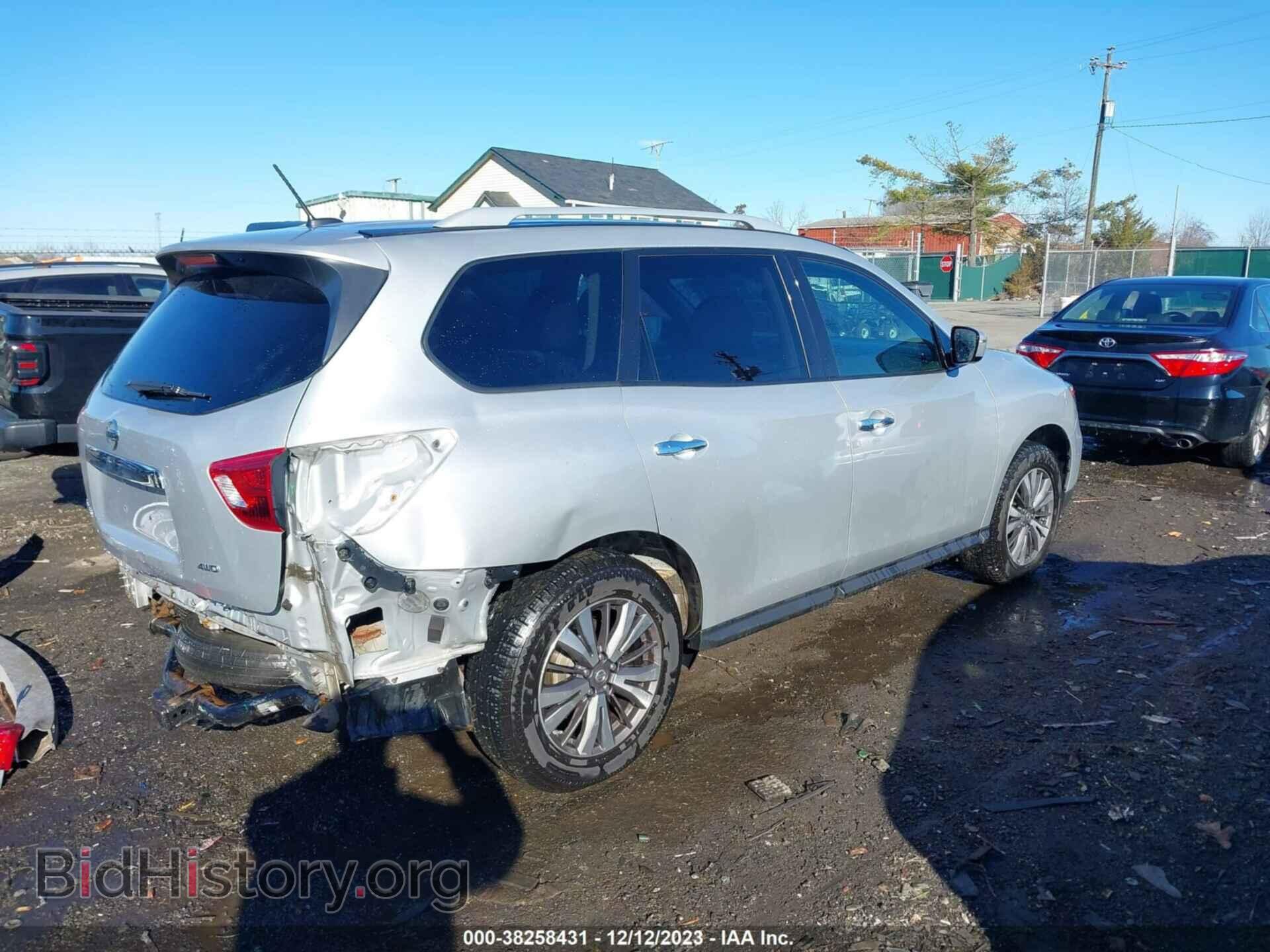 2017 NISSAN PATHFINDER - VIN: 5N1DR2MM3HC691062 - Фото 4