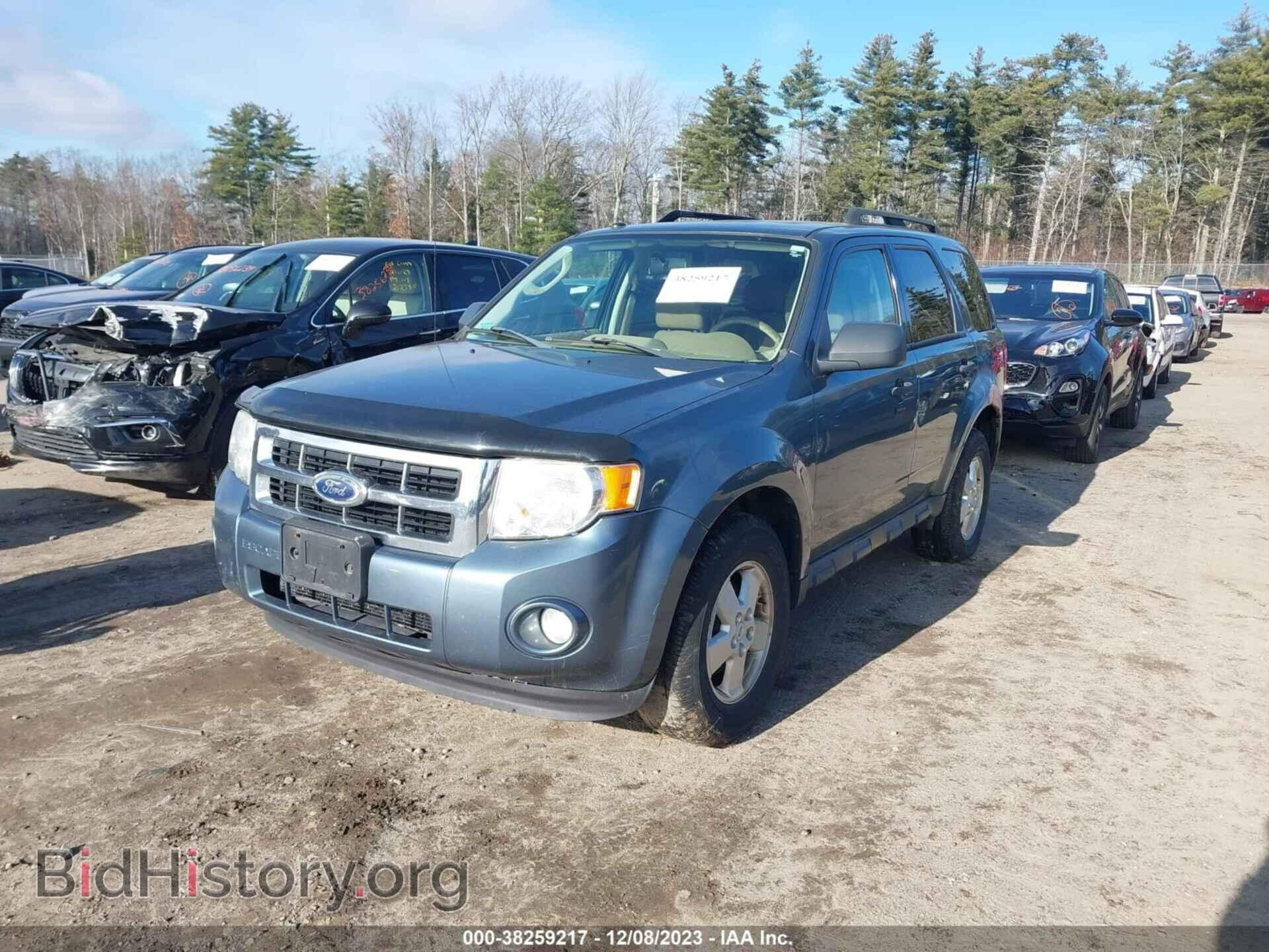 2010 FORD ESCAPE - VIN: 1FMCU9D70AKB00355 - Фото 2