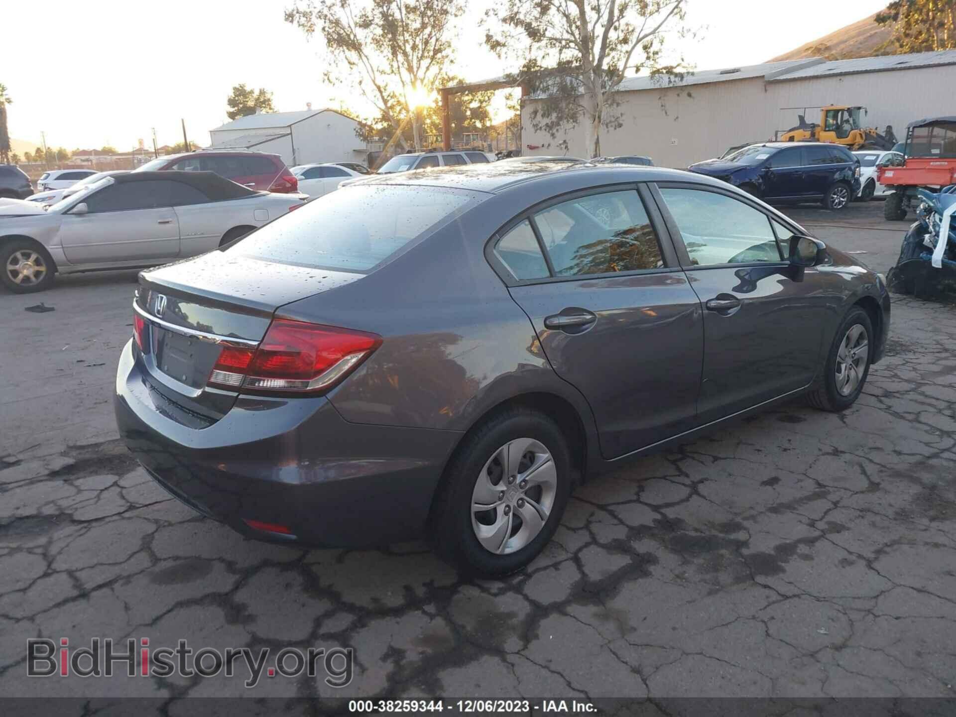 2014 HONDA CIVIC - VIN: 19XFB2F59EE230122 - Фото 4