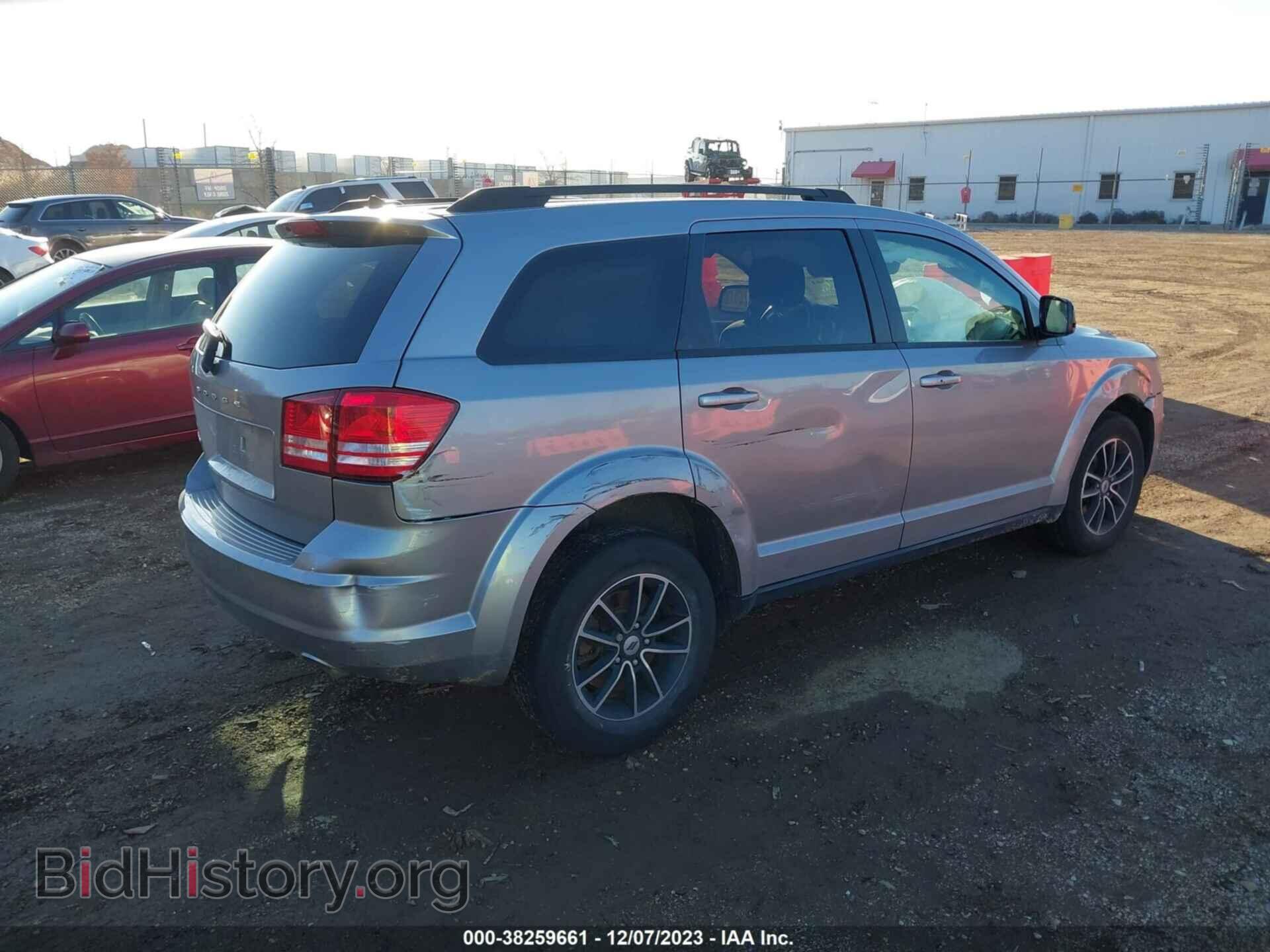 2018 DODGE JOURNEY - VIN: 3C4PDCAB9JT217149 - Фото 4