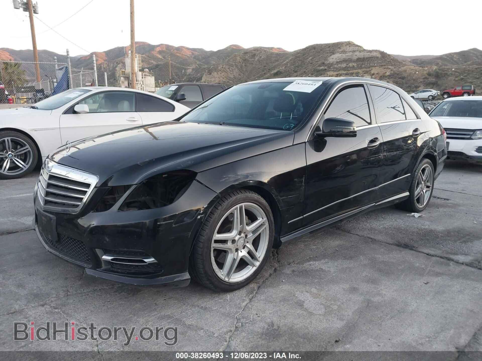 2012 MERCEDES-BENZ E 350 - VIN: WDDHF5KB3CA551296 - Фото 2