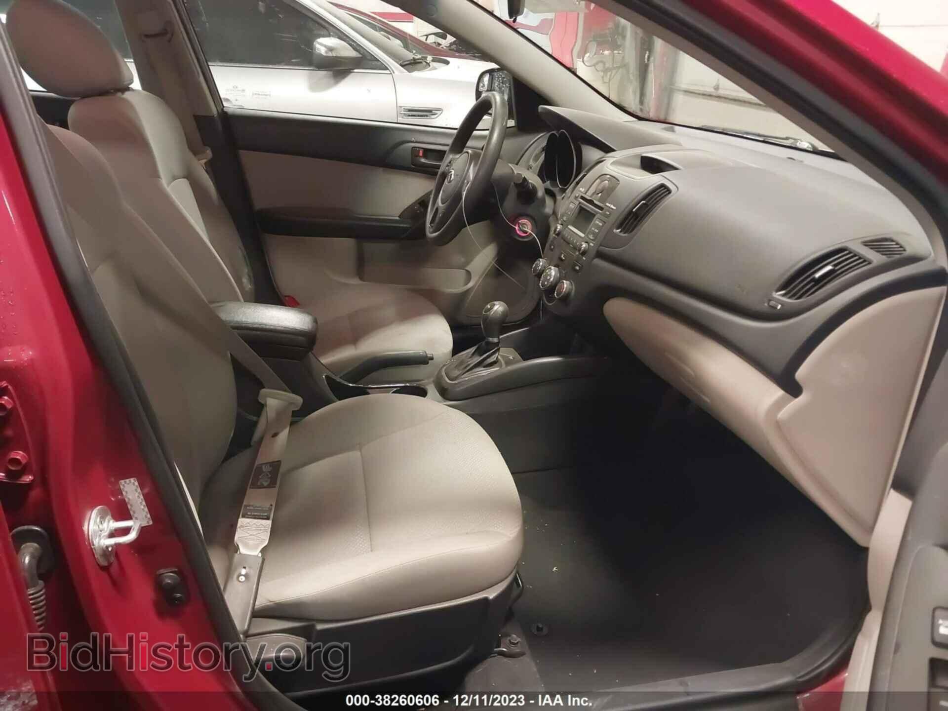2011 KIA FORTE - VIN: KNAFU4A21B5463600 - Фото 5
