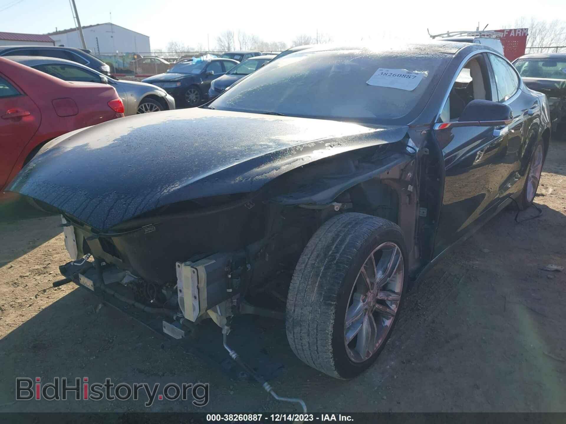 2014 TESLA MODEL S - VIN: 5YJSA1H12EFP45527 - Фото 6