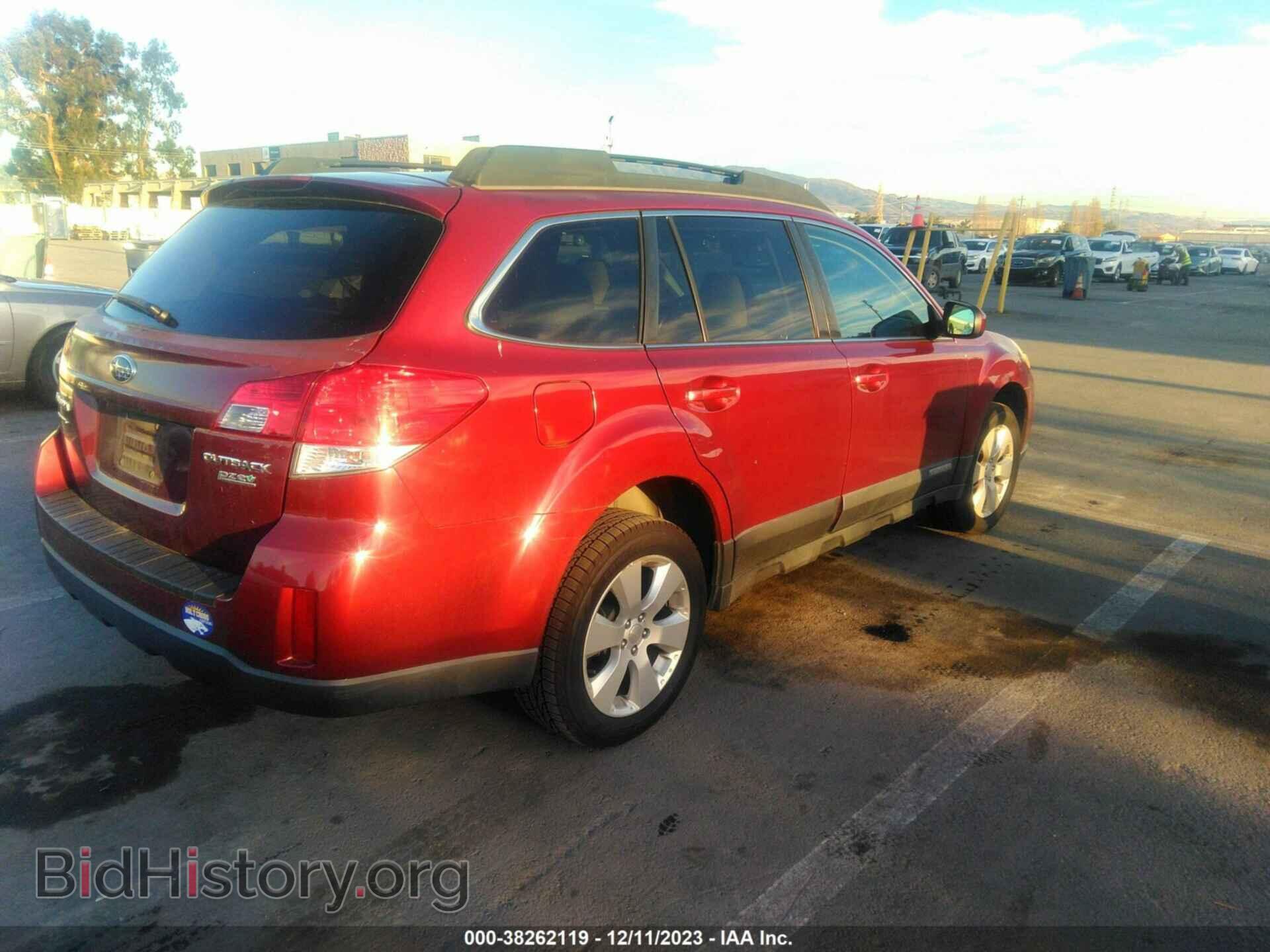 2011 SUBARU OUTBACK - VIN: 4S4BRBCC8B3324228 - Фото 4