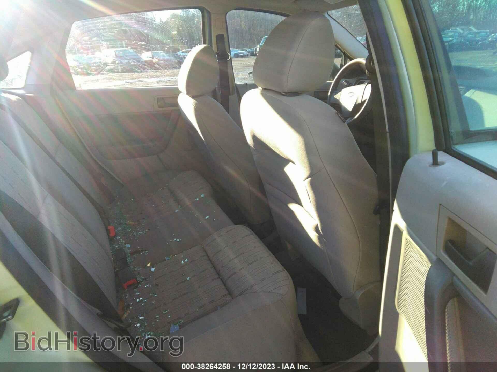 2011 FORD FOCUS - VIN: 1FAHP3FN1BW104814 - Фото 8