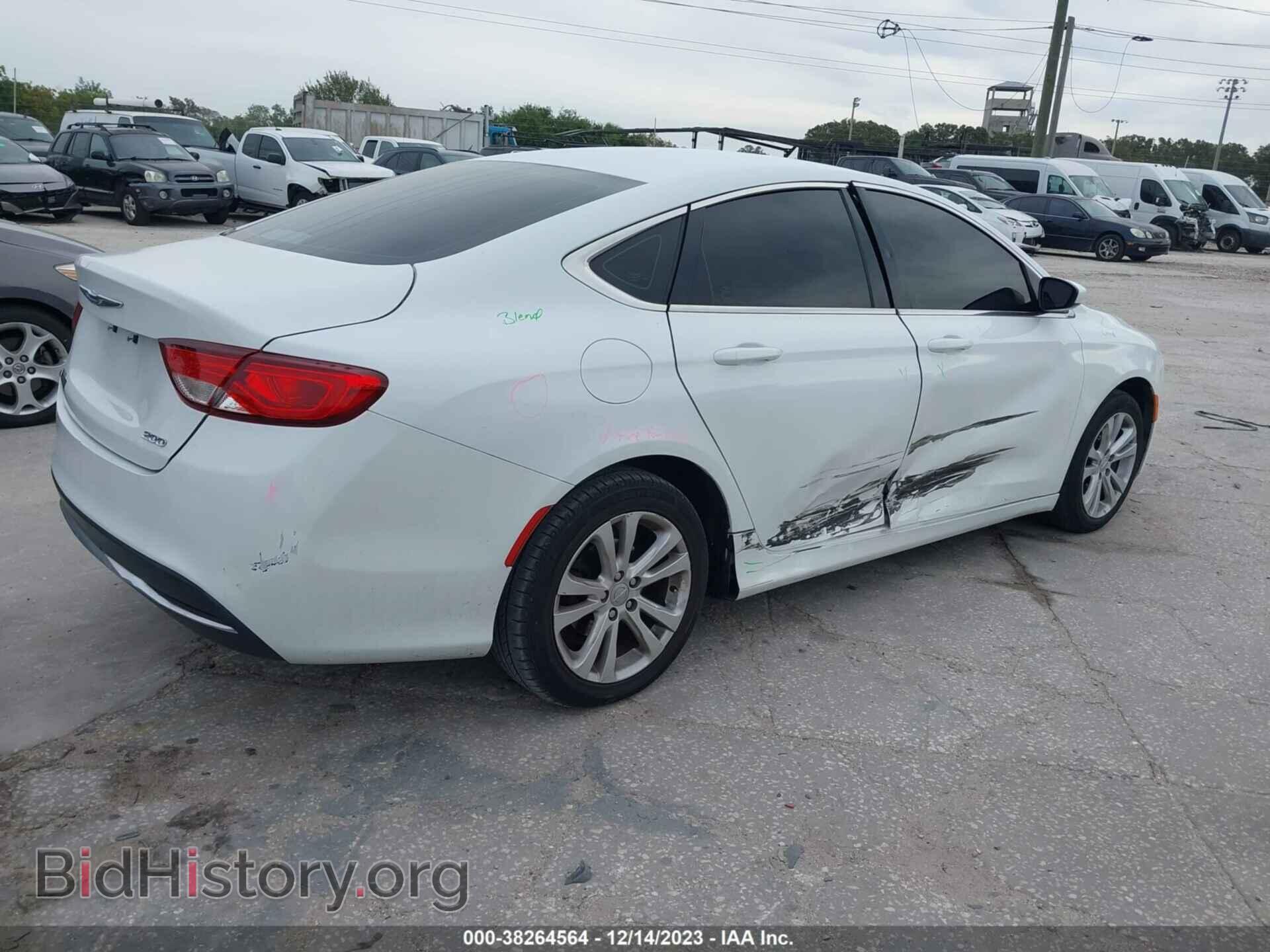 2015 CHRYSLER 200 - VIN: 1C3CCCAB6FN575564 - Фото 4