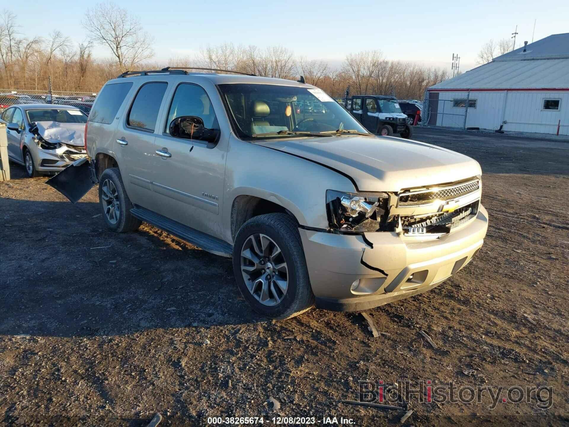 Photo 1GNSKCE04DR132149 - CHEVROLET TAHOE 2013