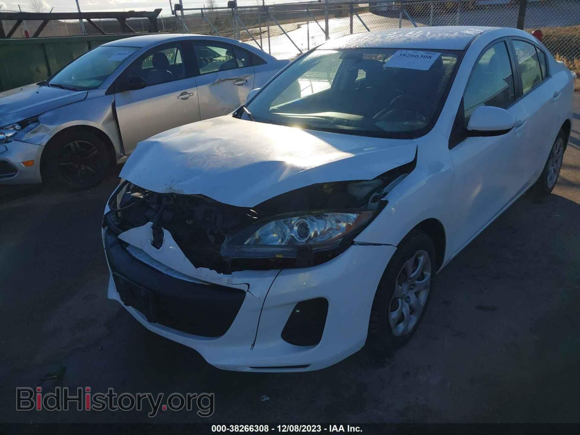2013 MAZDA MAZDA3 - VIN: JM1BL1U77D1751383 - Фото 6