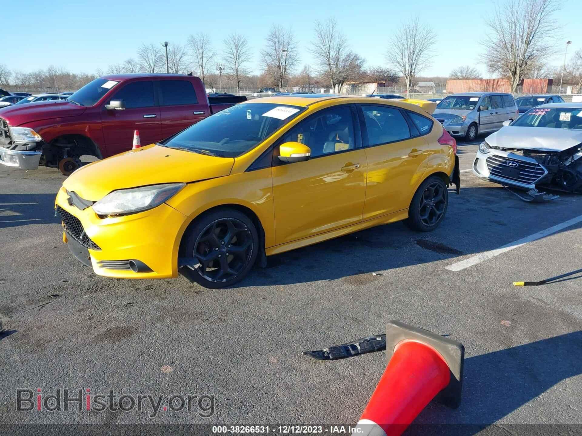 2013 FORD FOCUS - VIN: 1FADP3L99DL185698 - Фото 2