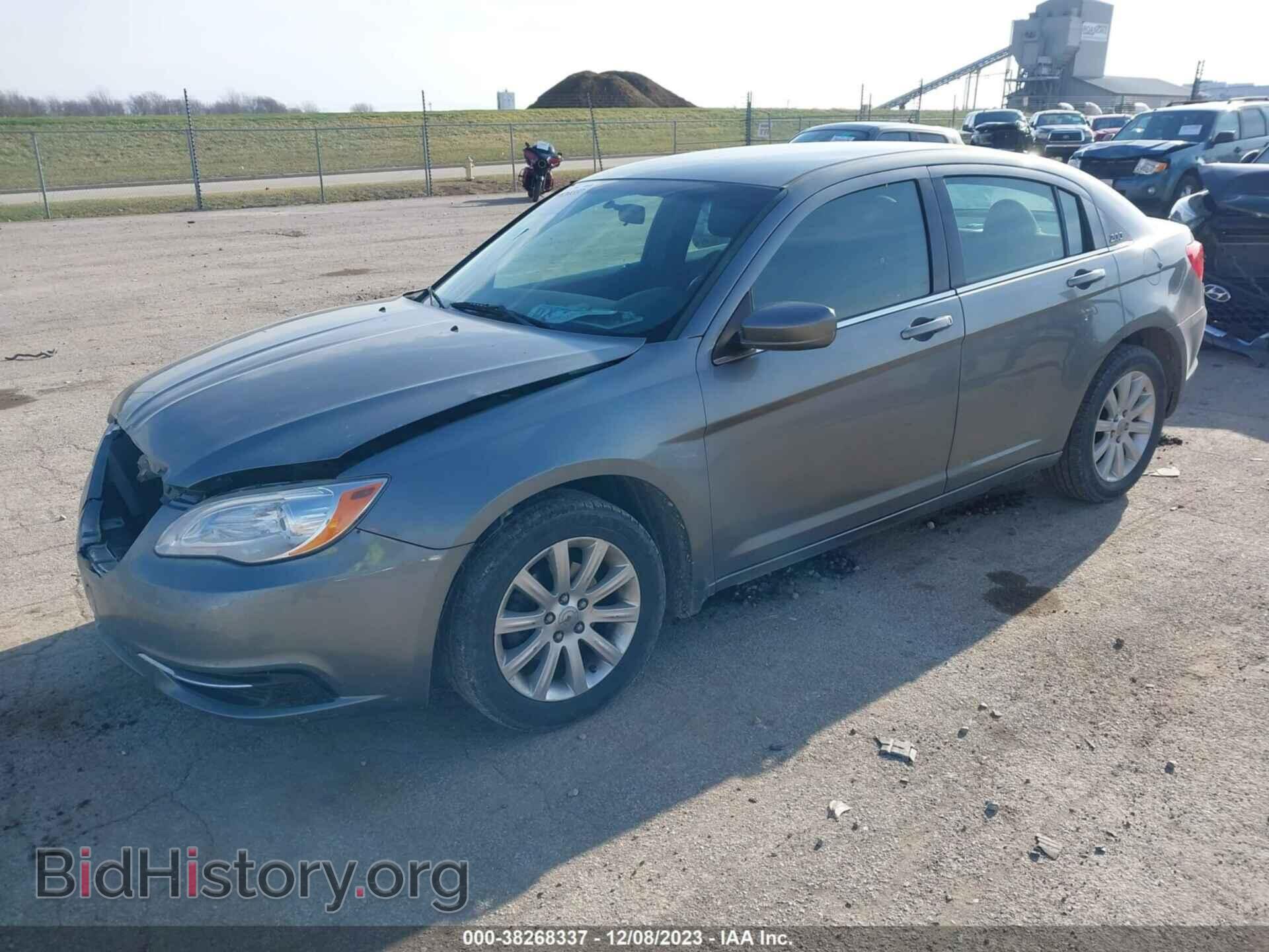 2012 CHRYSLER 200 - VIN: 1C3CCBBB4CN113573 - Фото 2