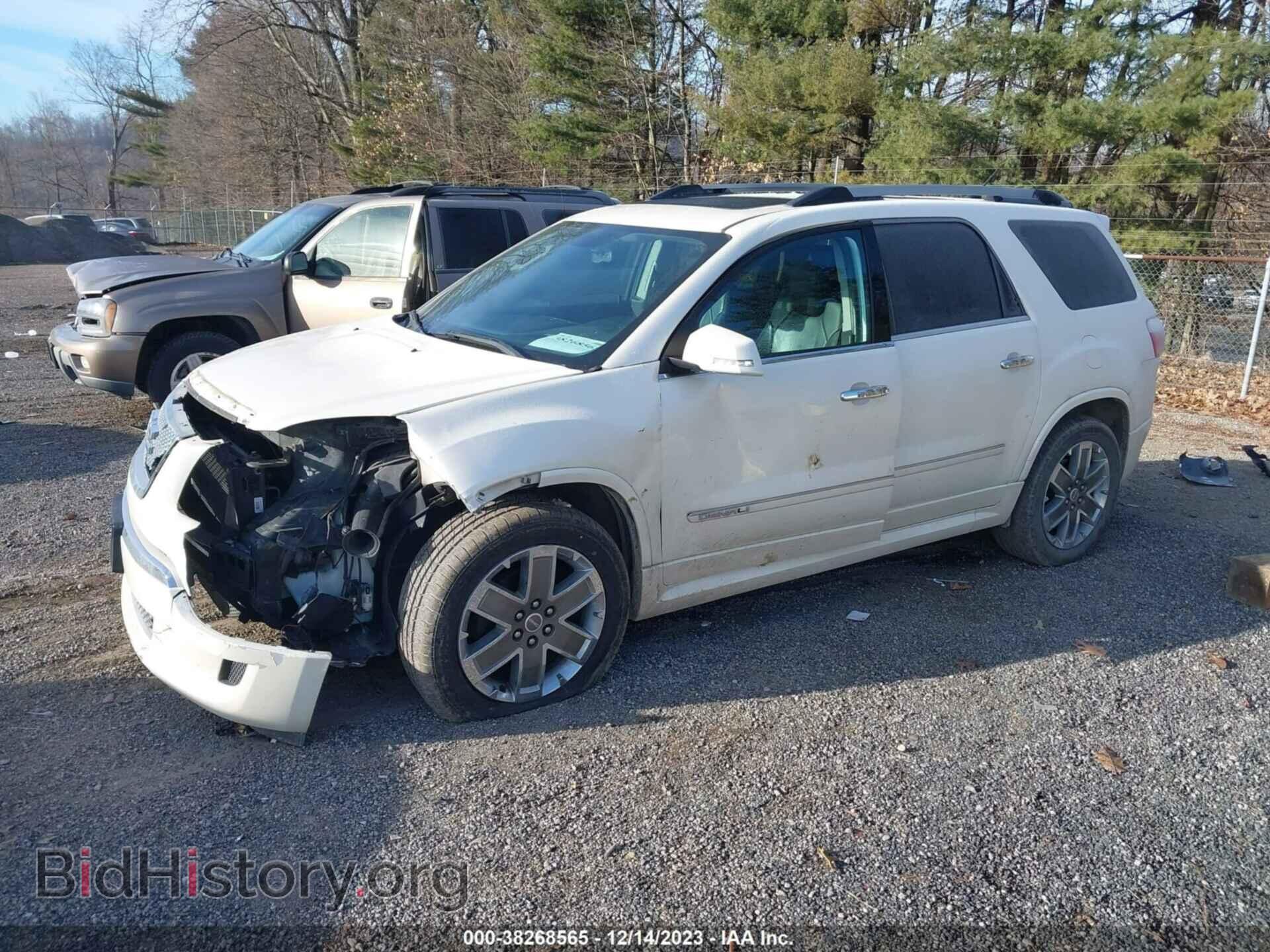 2011 GMC ACADIA - VIN: 1GKKVTED9BJ366192 - Фото 2