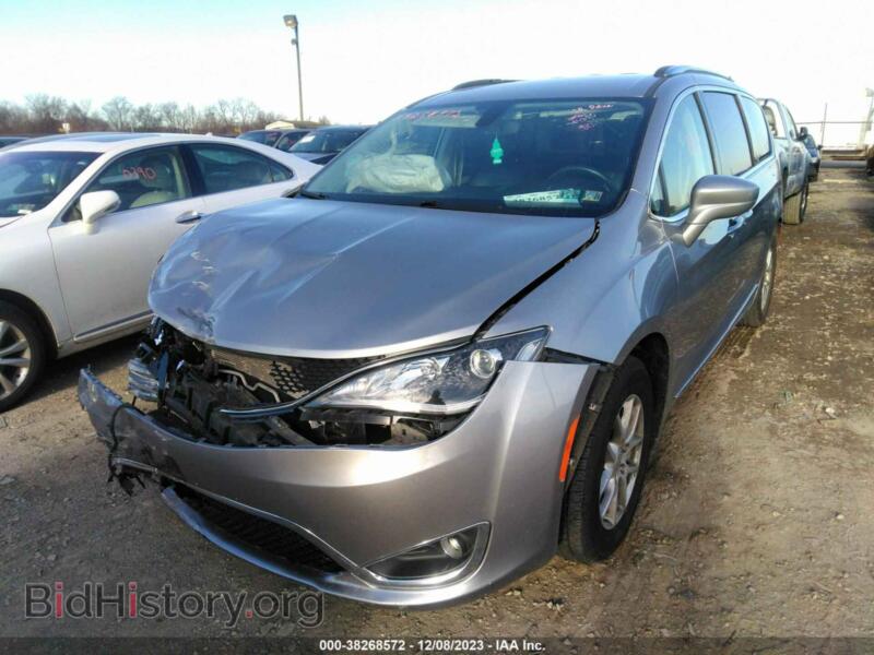 2020 Chrysler PACIFICA (VIN 2C4RC1BG4LR182097) — photo 2 of 15