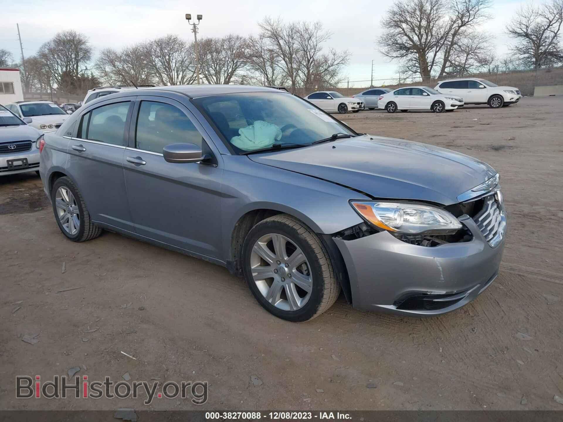 Фотография 1C3CCBAB0DN670645 - CHRYSLER 200 2013