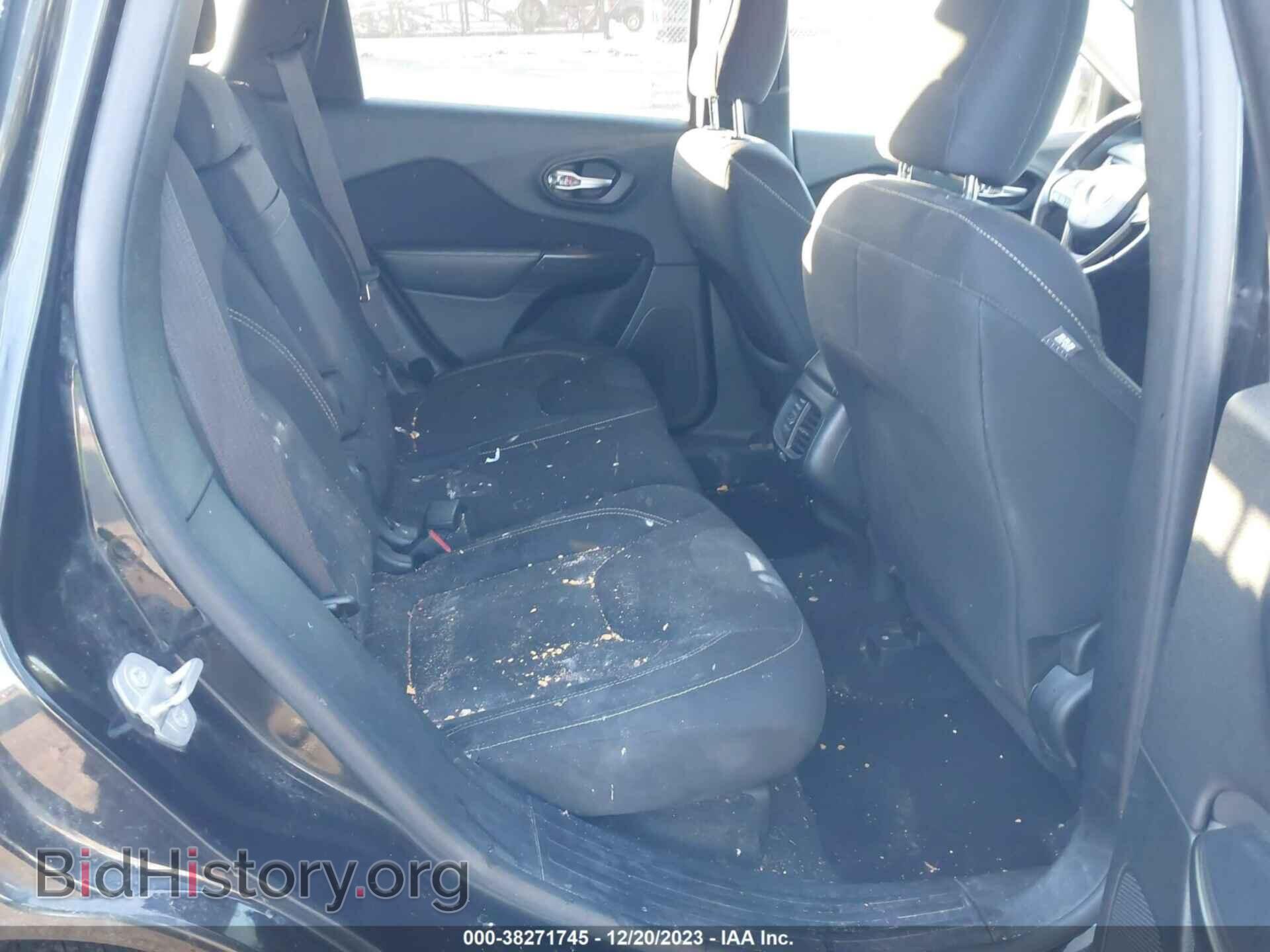 2016 JEEP CHEROKEE - VIN: 1C4PJMCS2GW193792 - Фото 8