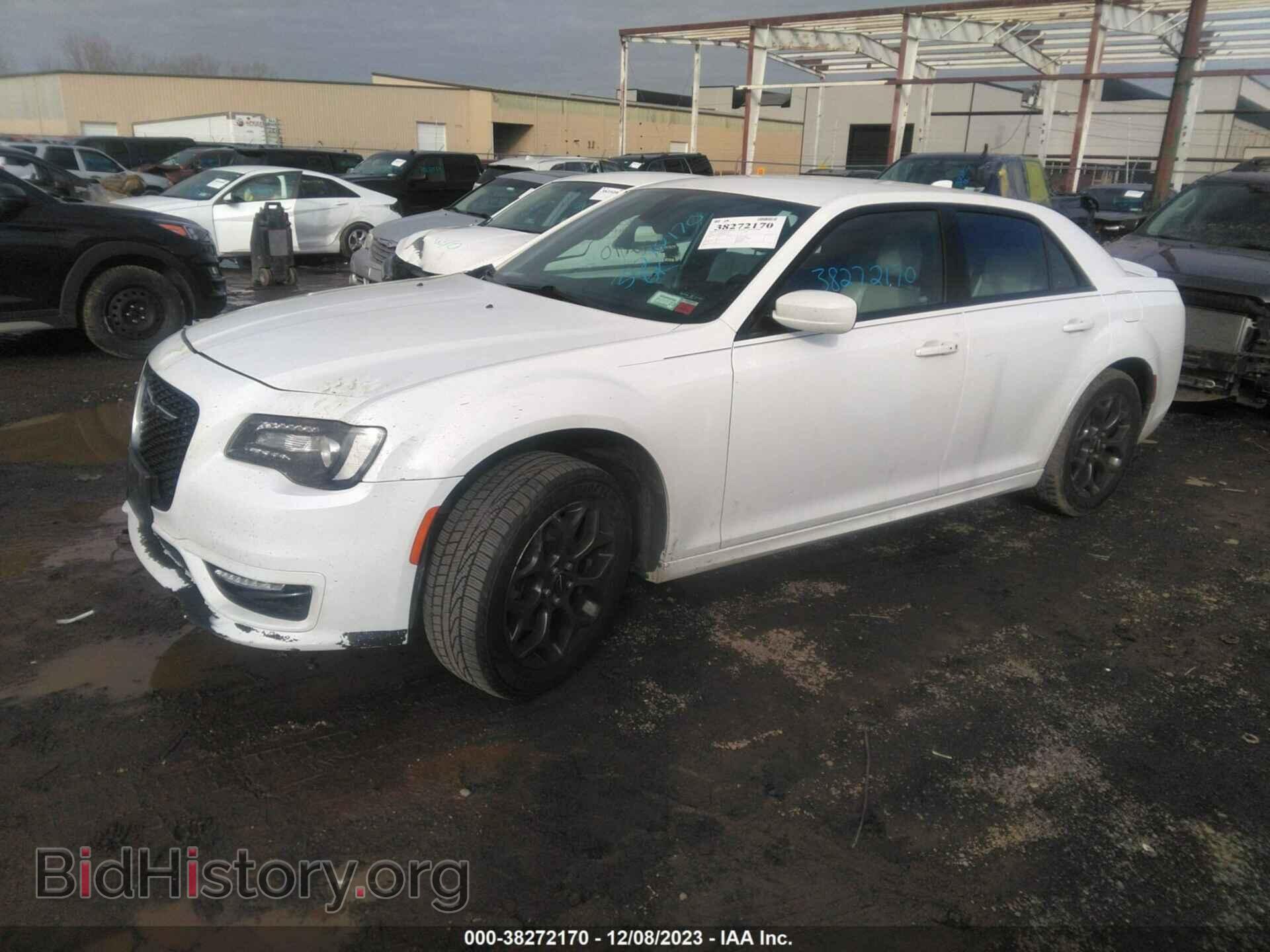 2017 CHRYSLER 300 - VIN: 2C3CCAGG2HH582675 - Фото 2