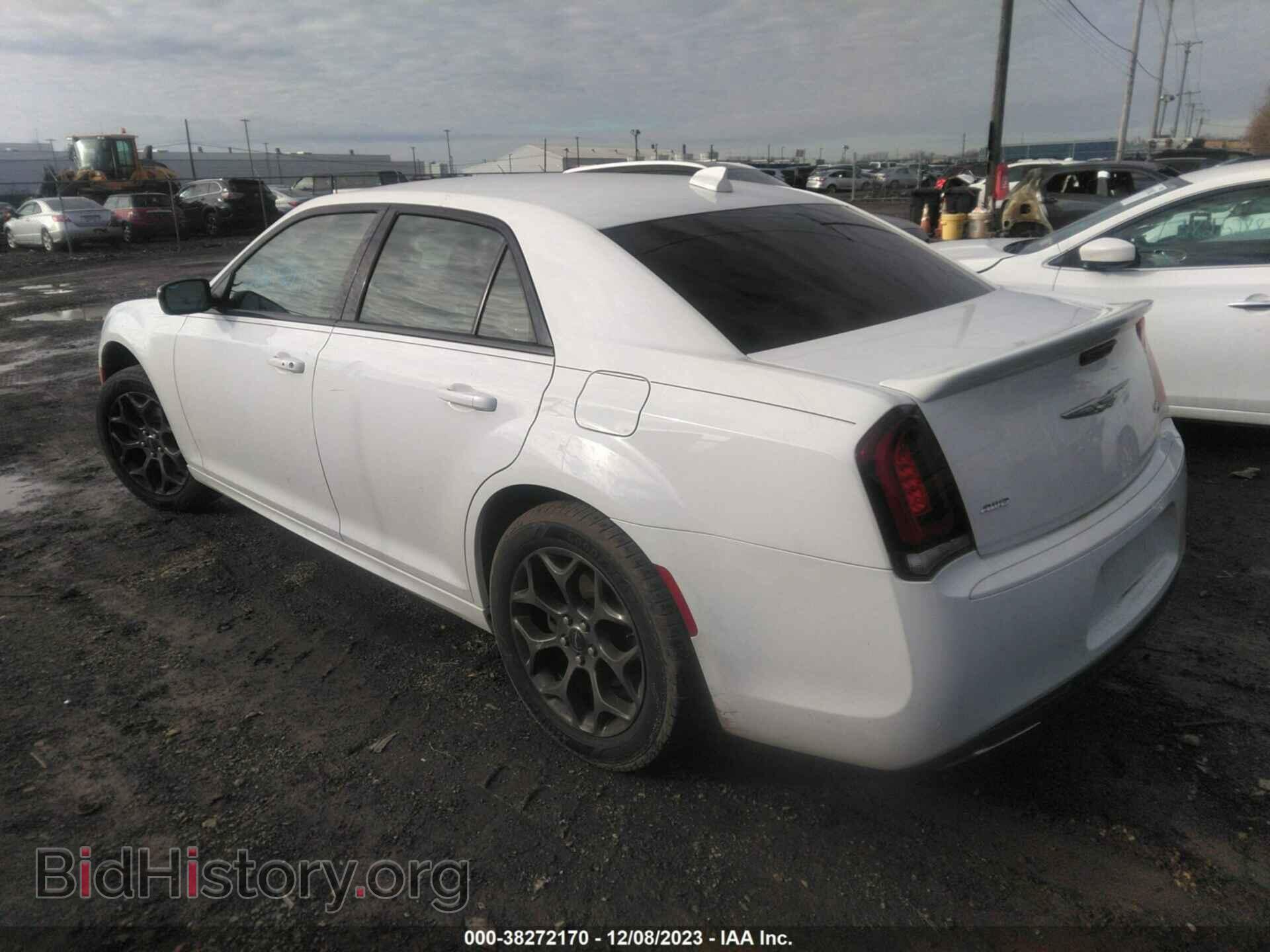 2017 CHRYSLER 300 - VIN: 2C3CCAGG2HH582675 - Фото 3