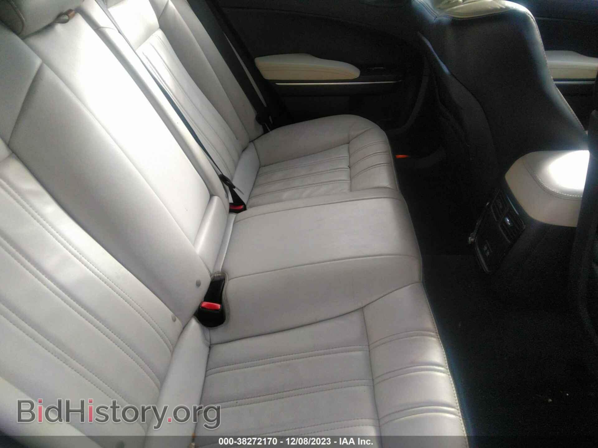 2017 CHRYSLER 300 - VIN: 2C3CCAGG2HH582675 - Фото 8