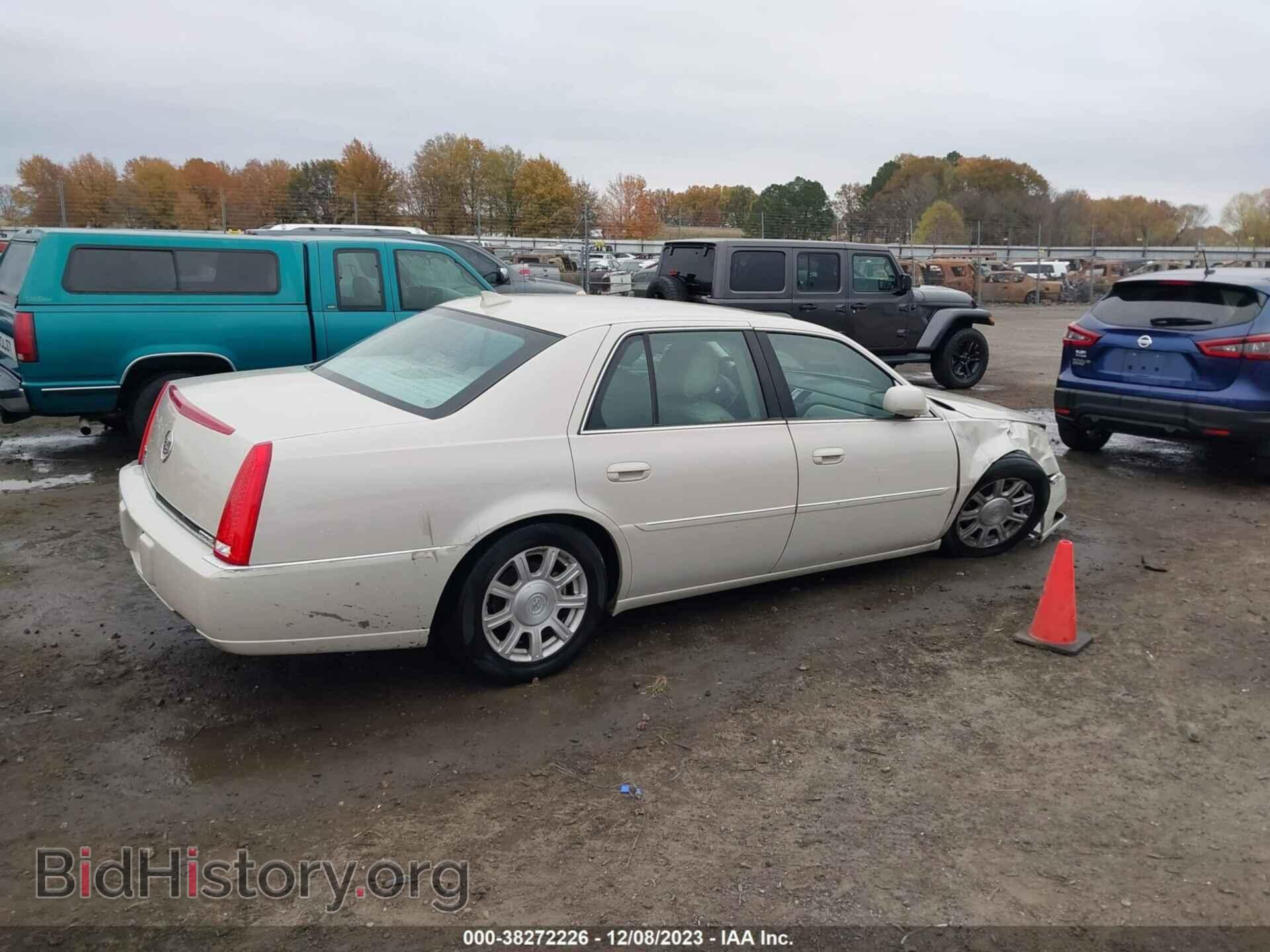 2010 CADILLAC DTS - VIN: 1G6KA5EY7AU130629 - Фото 4