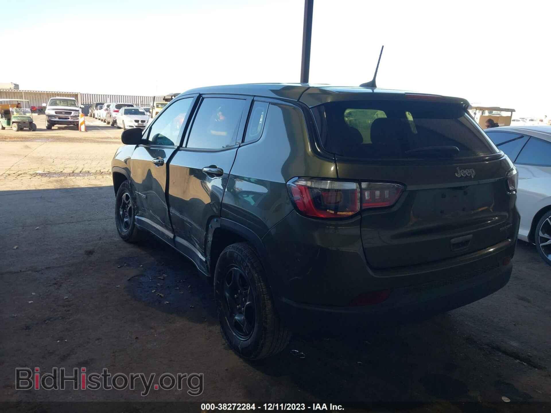 2018 JEEP COMPASS - VIN: 3C4NJCAB0JT488276 - Фото 3