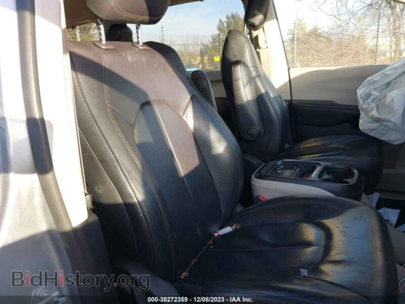 2020 Chrysler PACIFICA (VIN 2C4RC1BG8LR124641) — фото 5 из 15