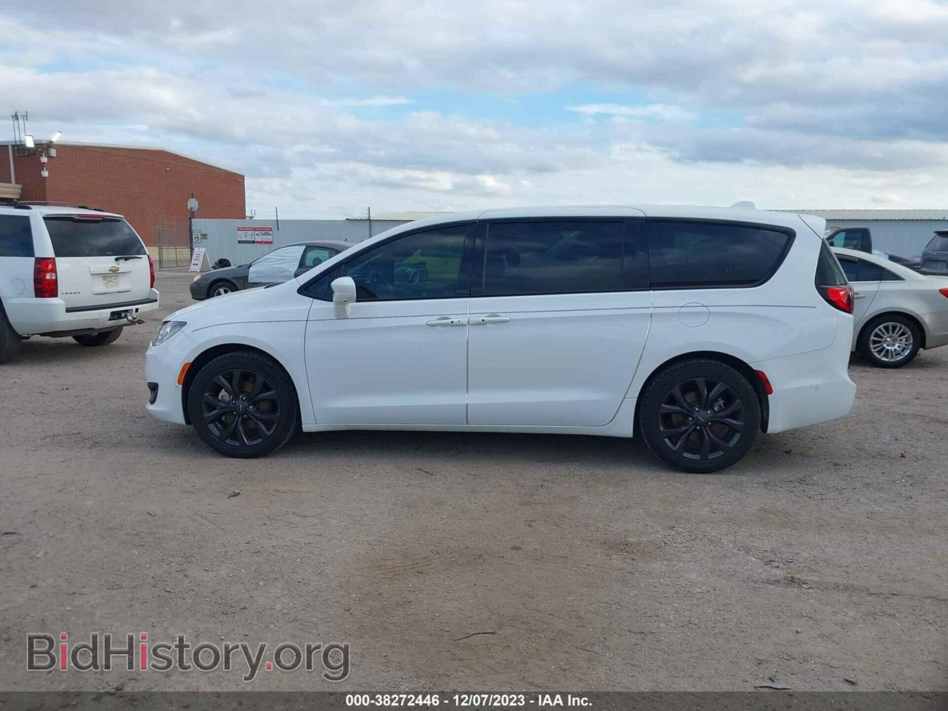 2019 CHRYSLER PACIFICA - VIN: 2C4RC1FG5KR733128 - Фото 14