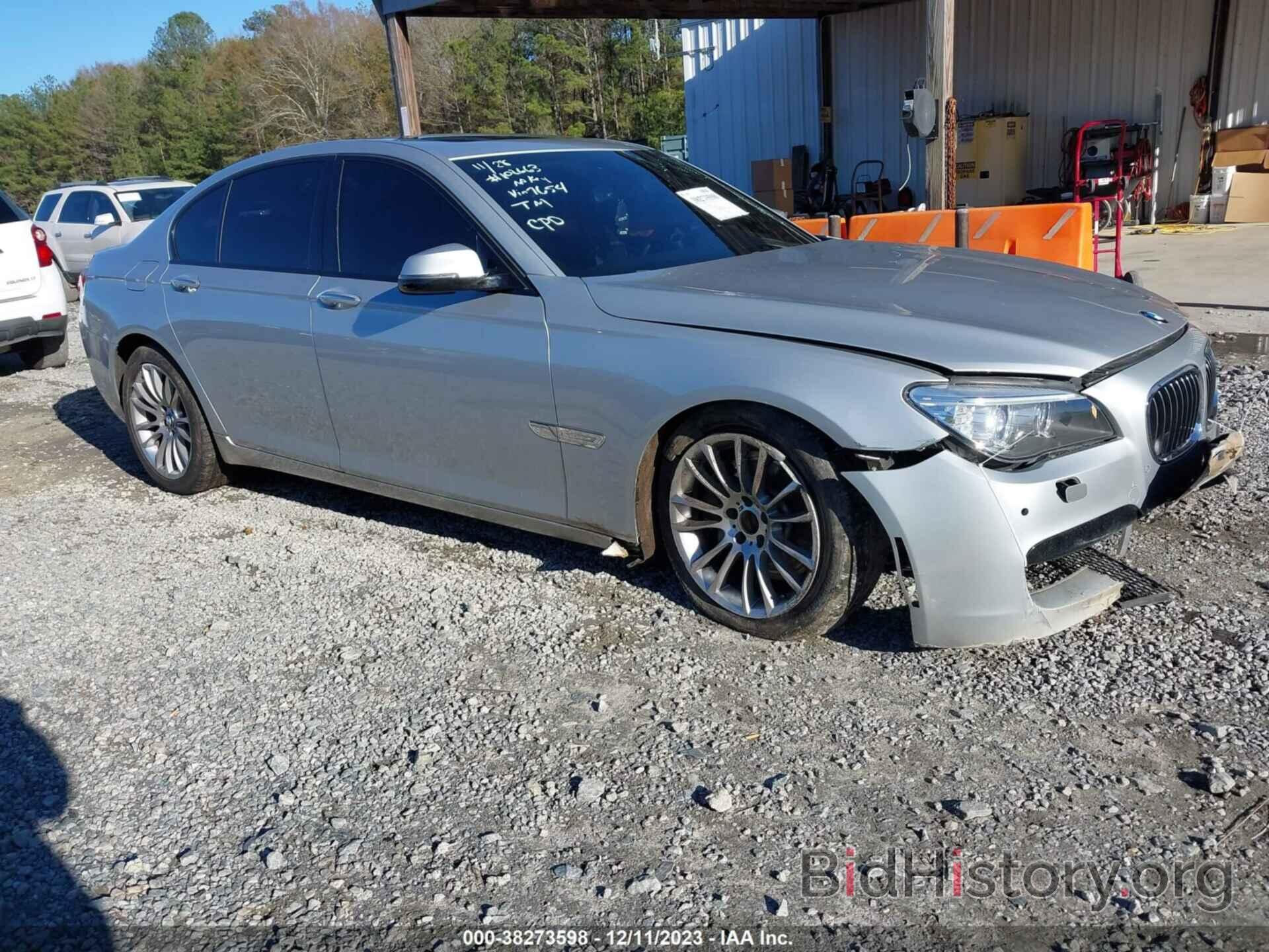 Photo WBAYA8C55DD227654 - BMW 7 SERIES 2013