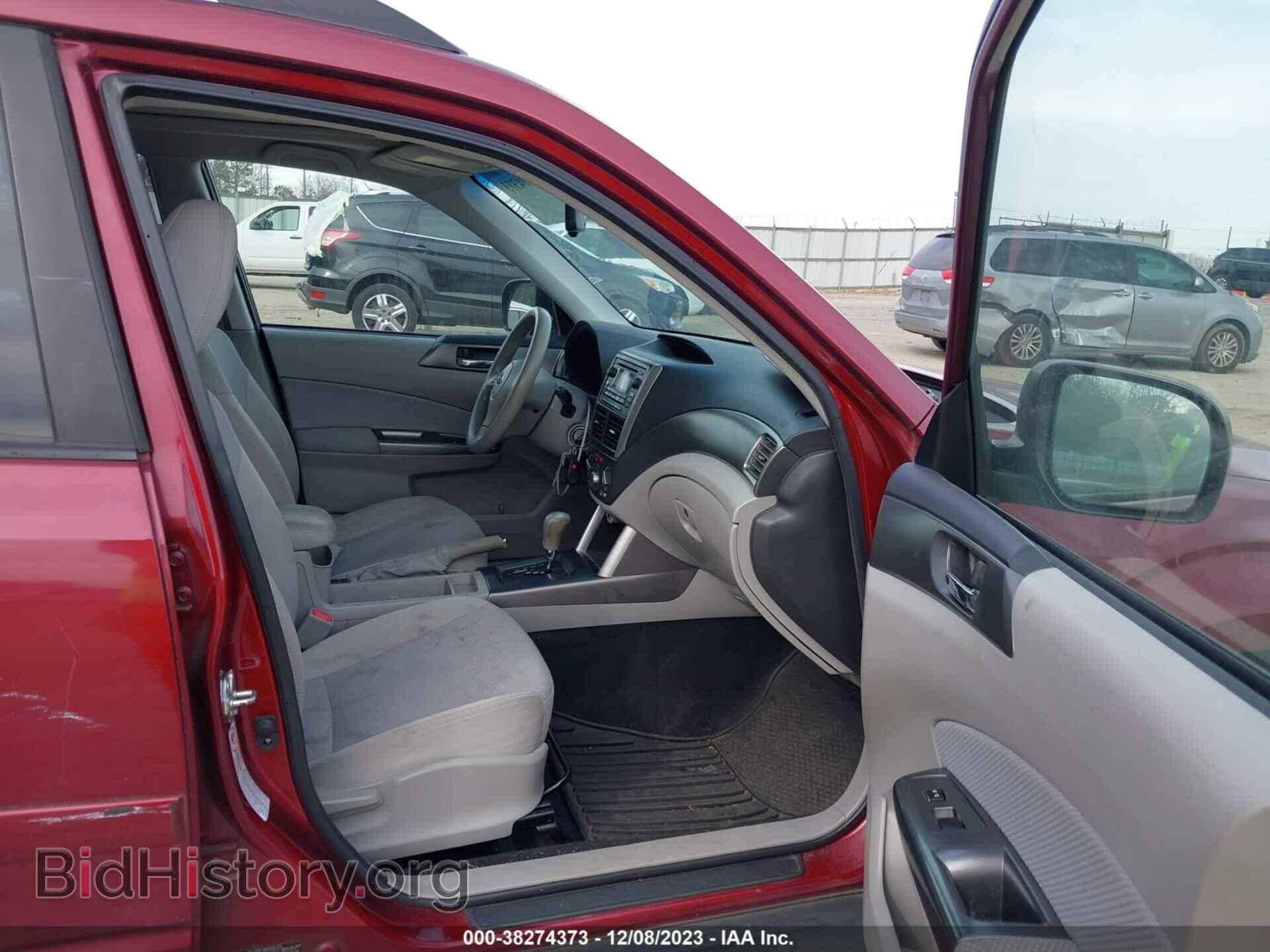 2011 SUBARU FORESTER - VIN: JF2SHBDC2BH737675 - Фото 5